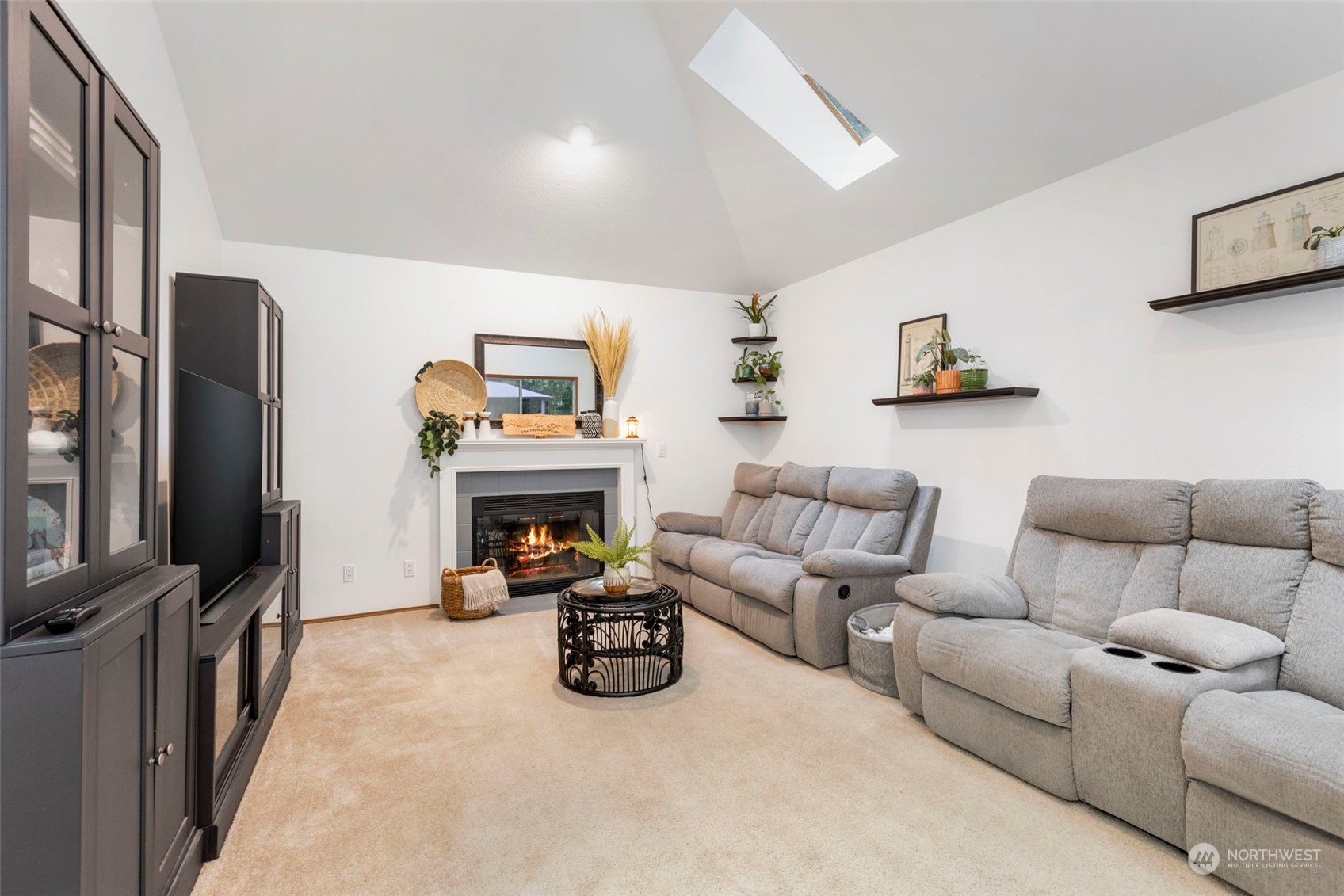 10418 Leeway Avenue NW