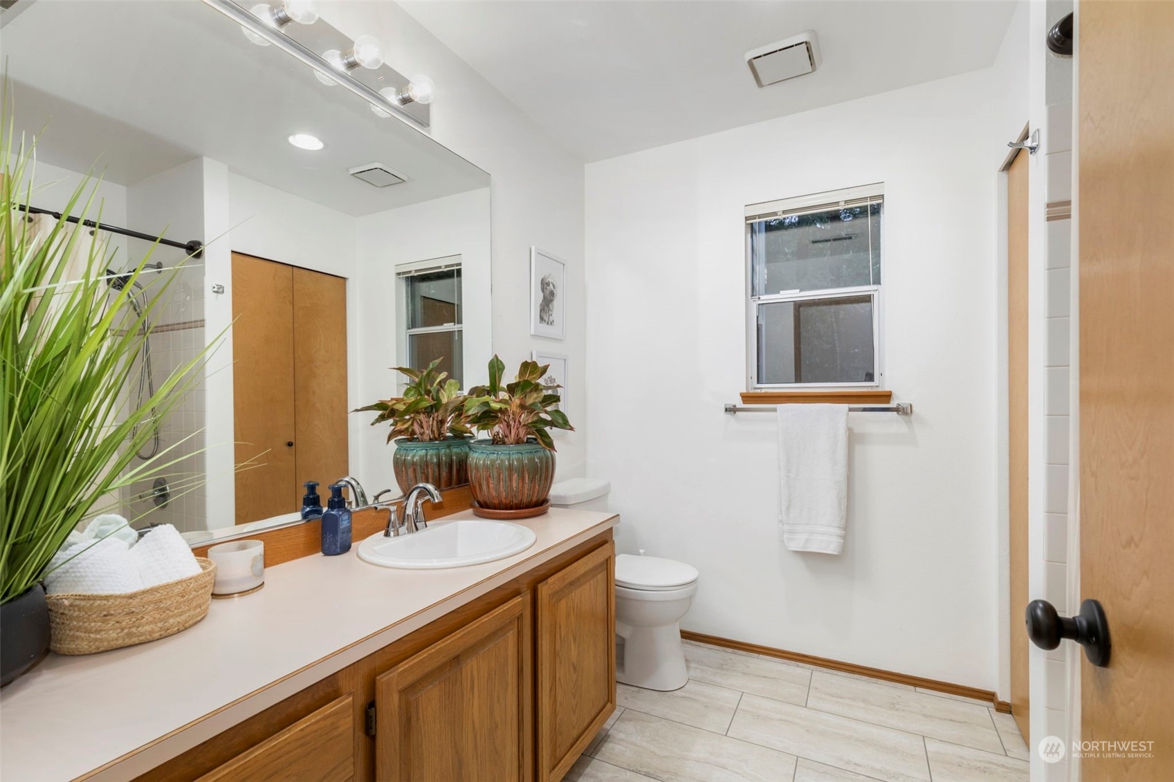 10418 Leeway Avenue NW