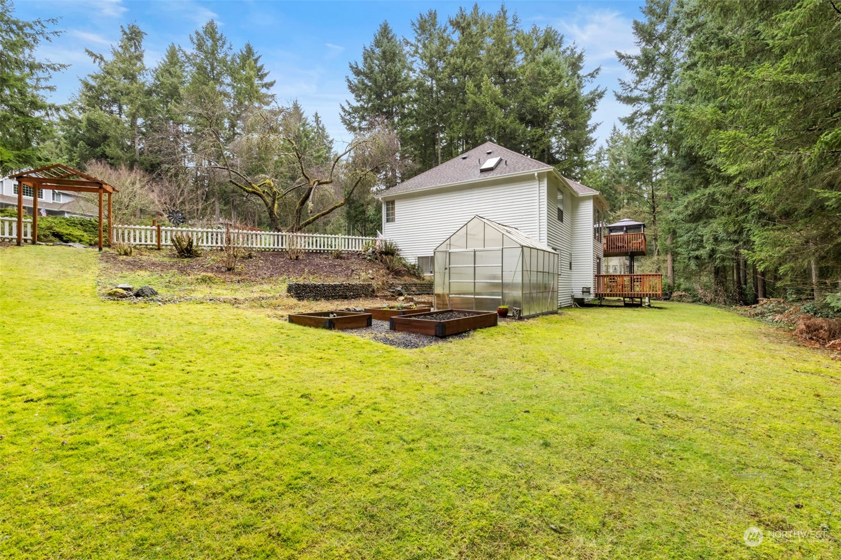 10418 Leeway Avenue NW