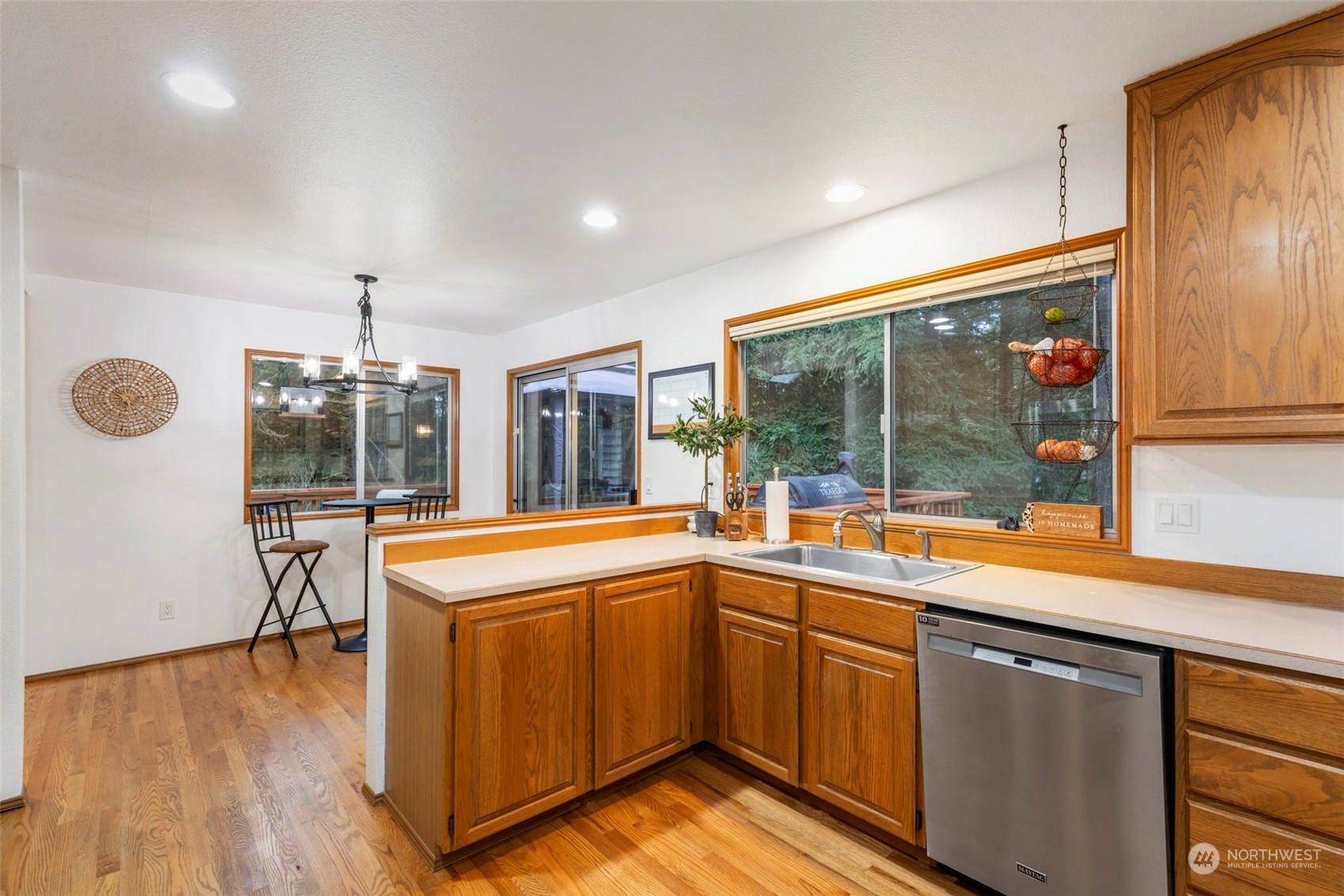 10418 Leeway Avenue NW