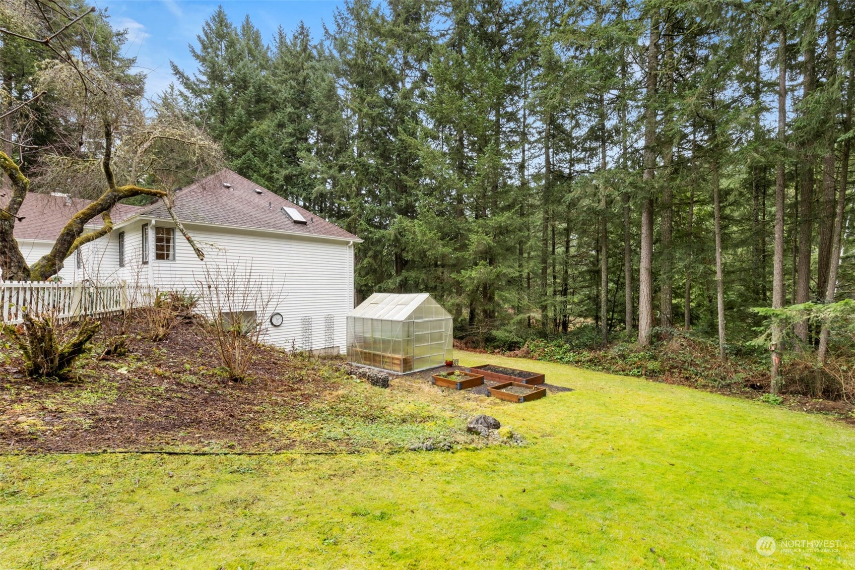 10418 Leeway Avenue NW