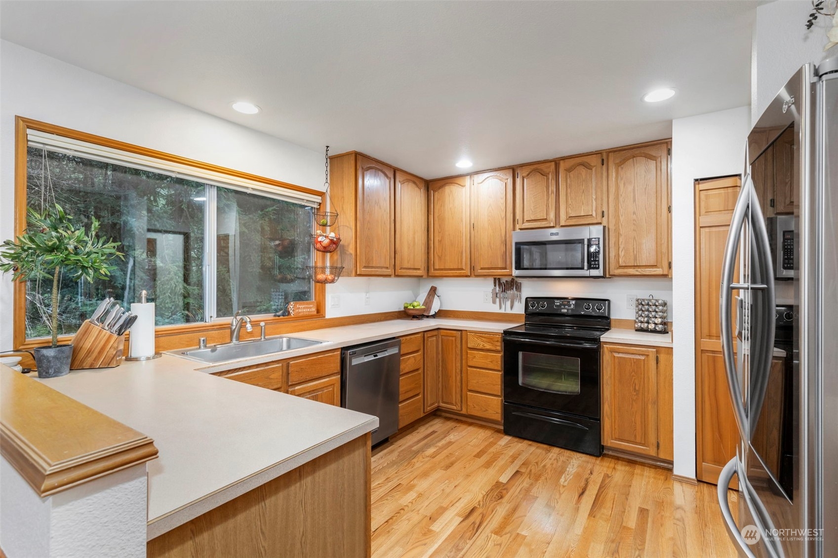 10418 Leeway Avenue NW