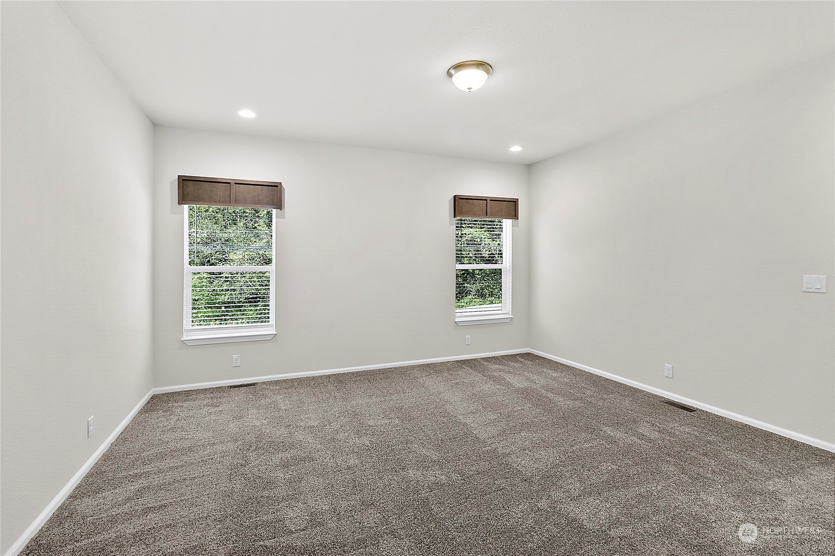 19270 Division Avenue NE