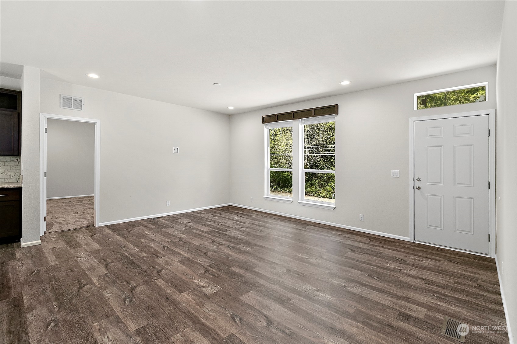 19270 Division Avenue NE