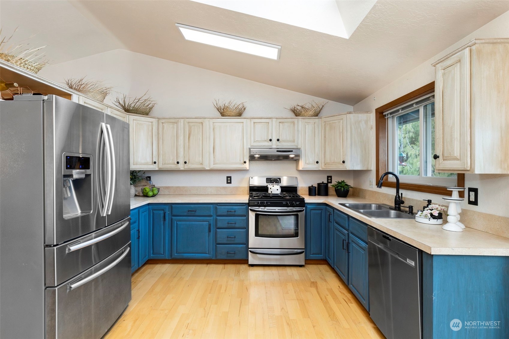 2490 Rocky Point Road NW