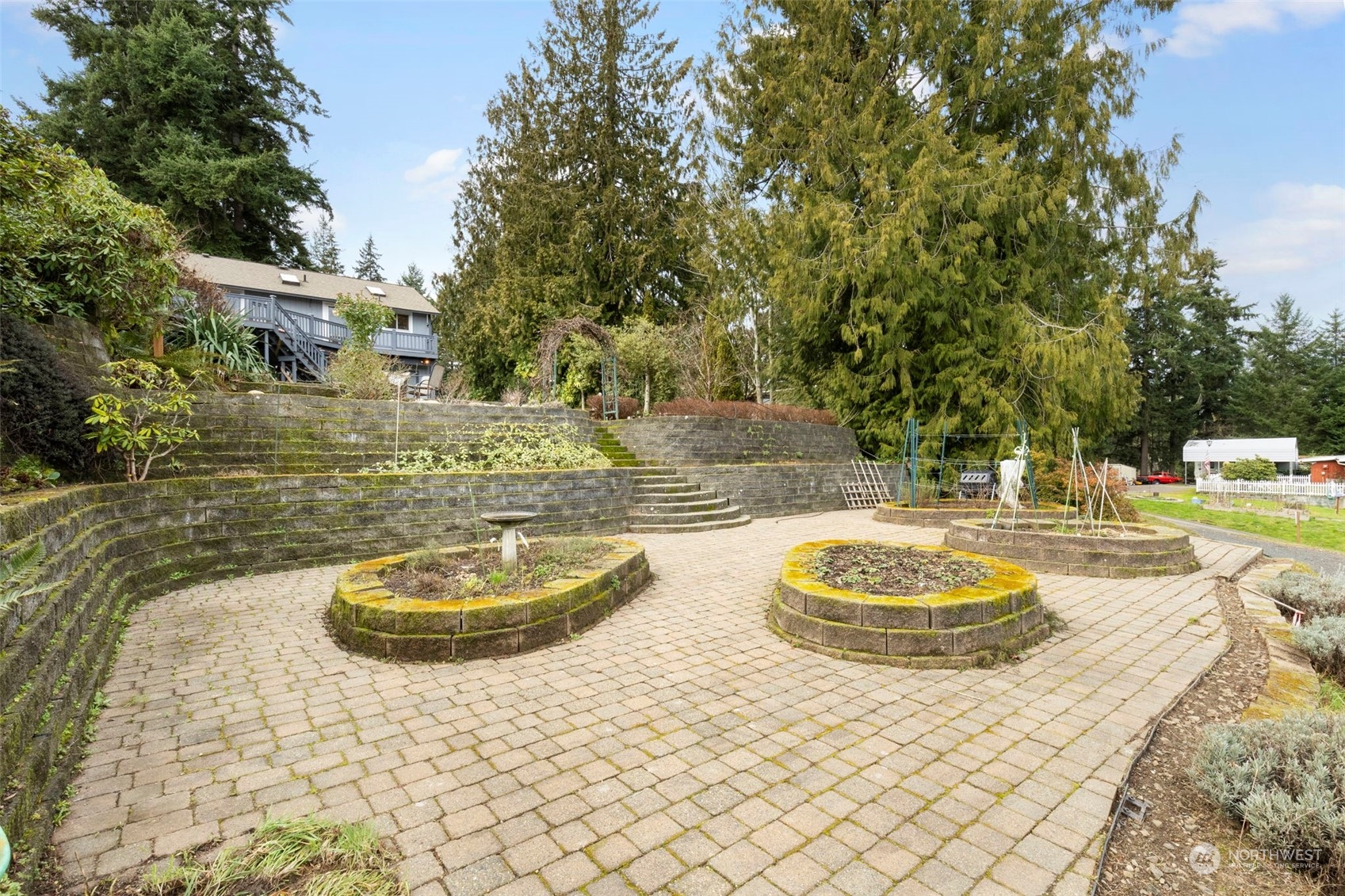 2490 Rocky Point Road NW