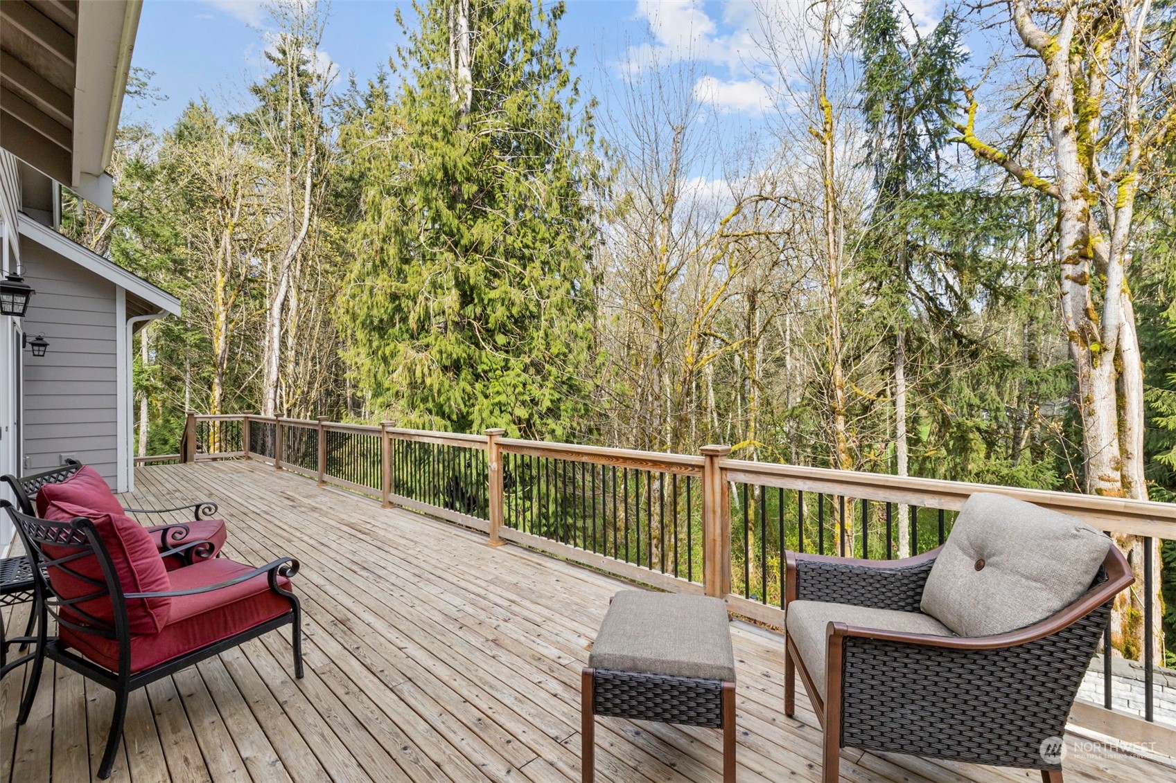 15176 Silverdale Way NW