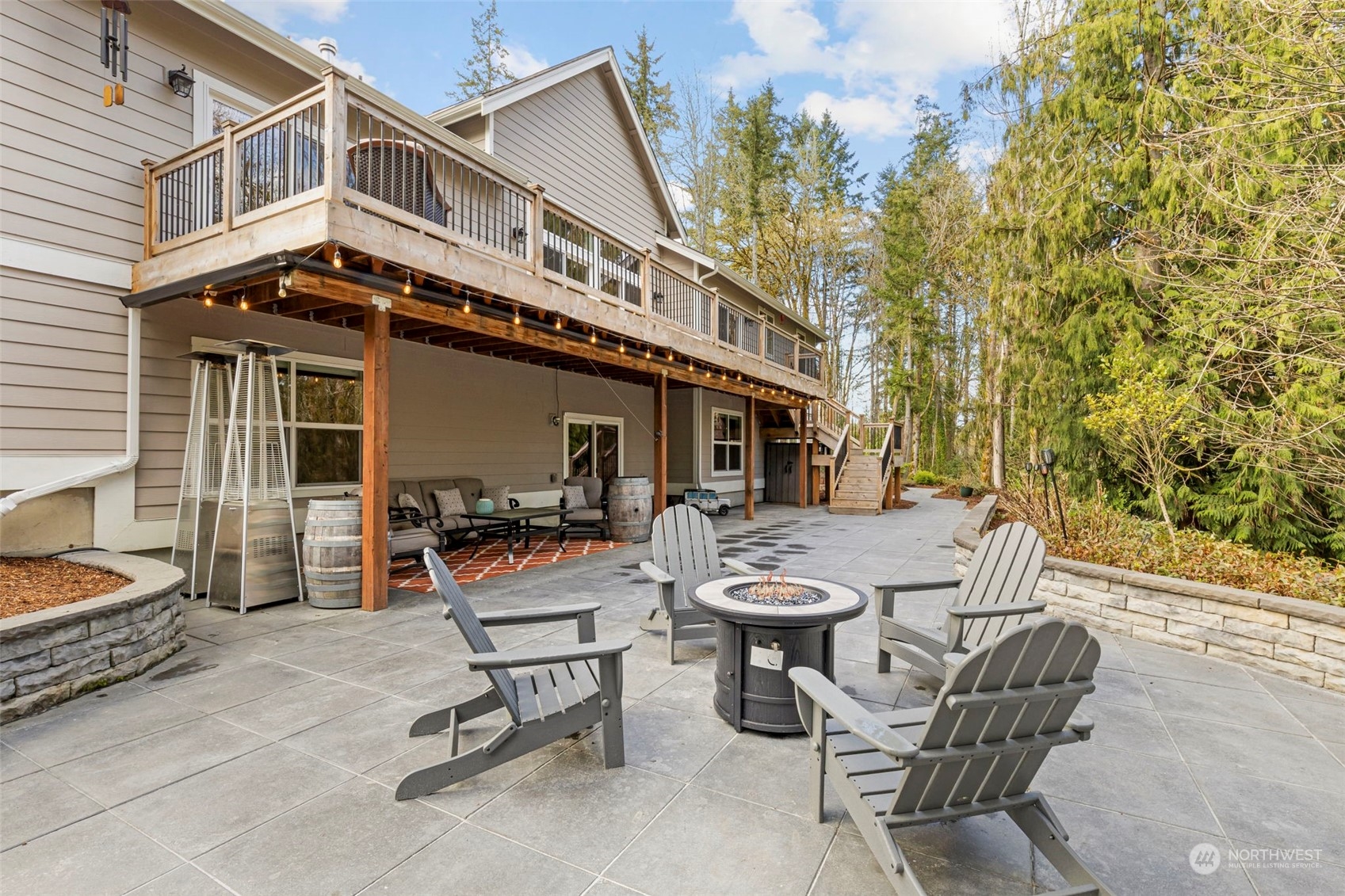 15176 Silverdale Way NW