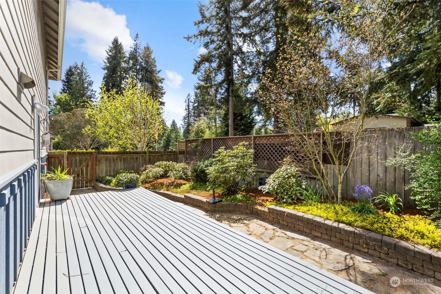 8810 NE Maple Avenue