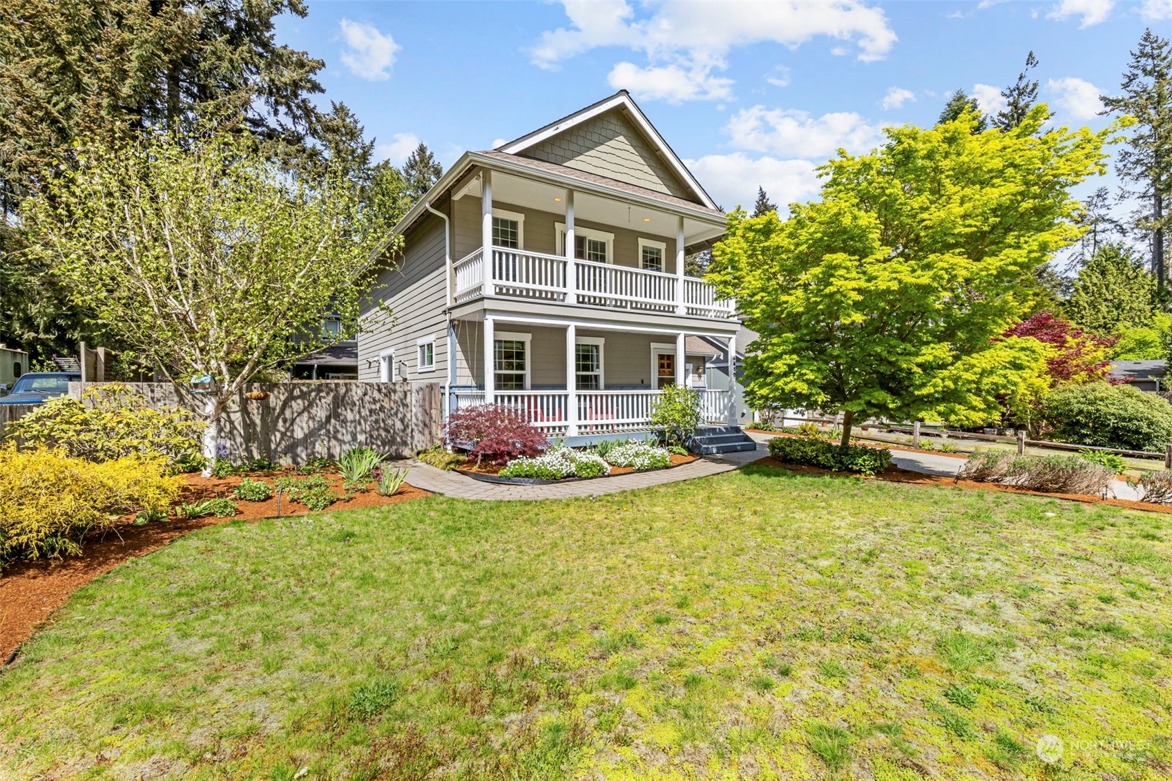 8810 NE Maple Avenue