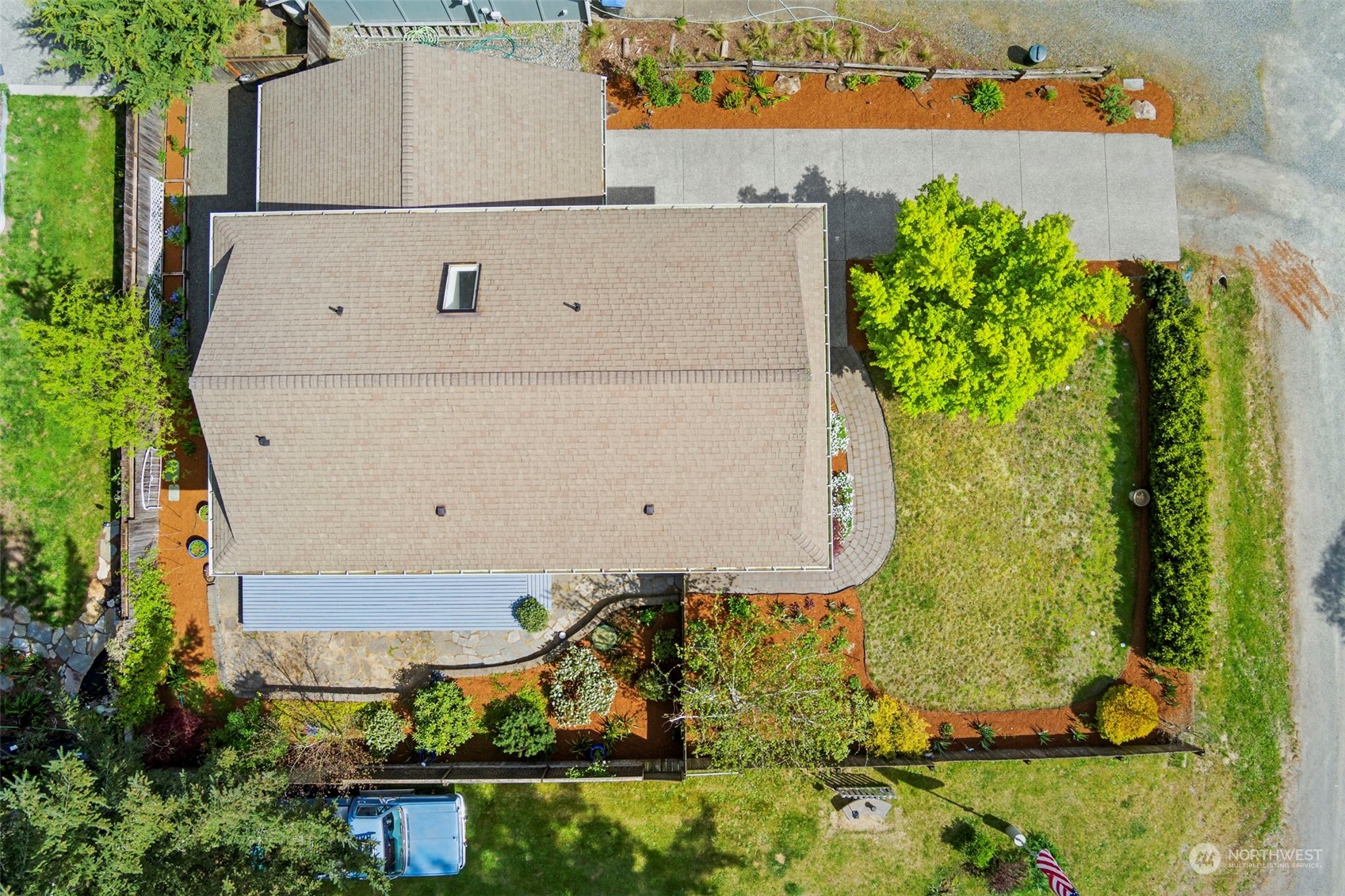 8810 NE Maple Avenue