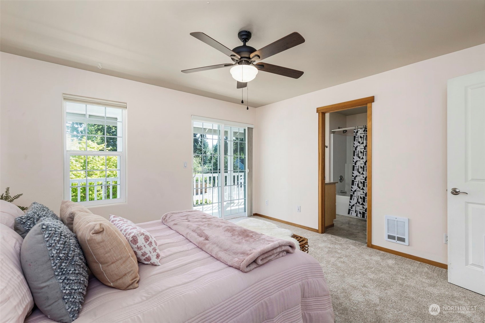 8810 NE Maple Avenue