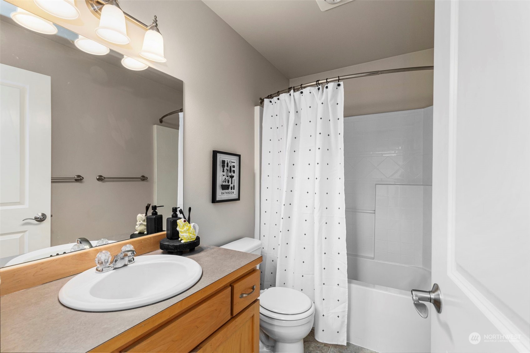 8810 NE Maple Avenue