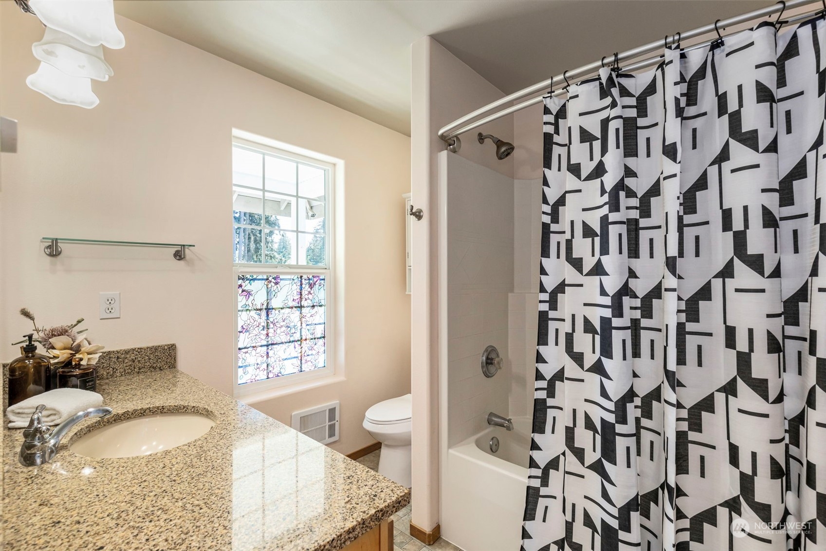 8810 NE Maple Avenue