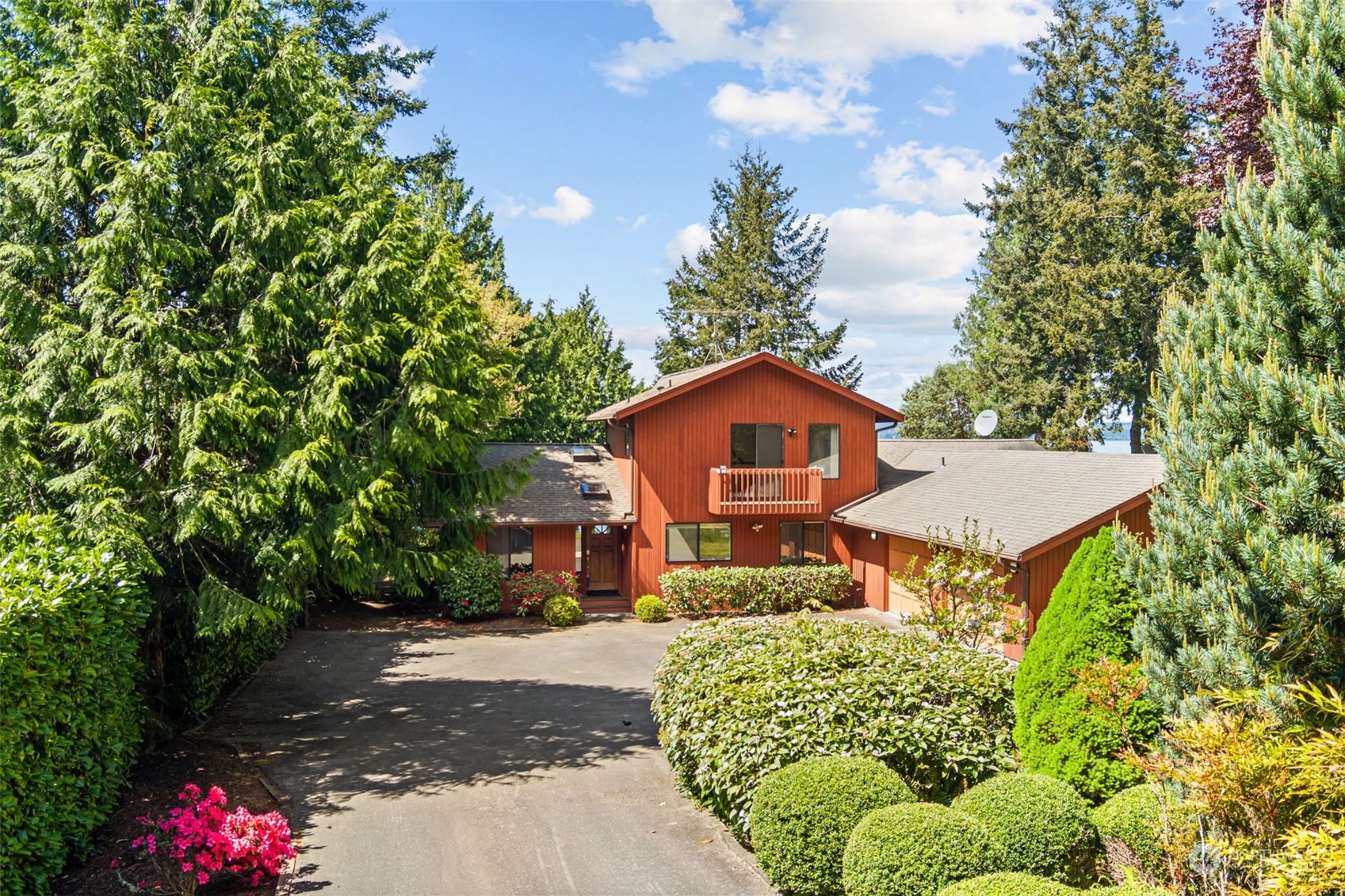 34567 Hood Canal Drive NE