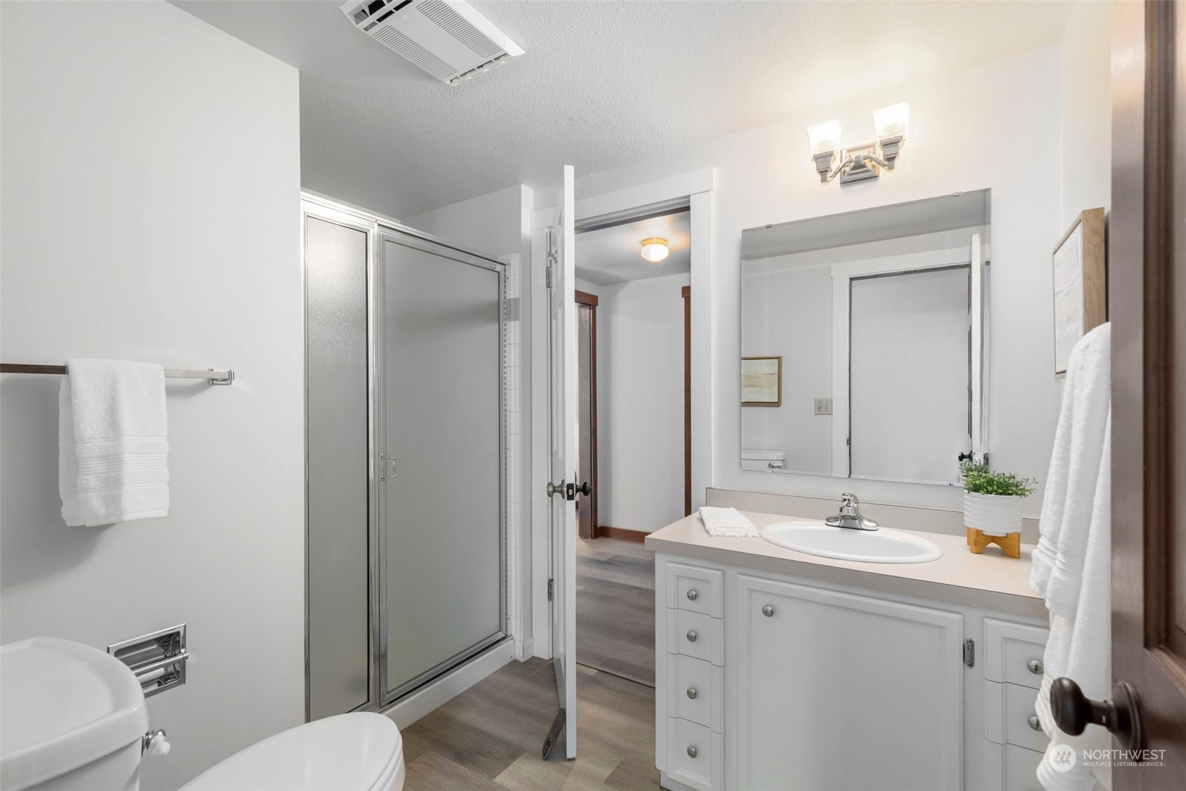 1753 NW Kekamek Drive