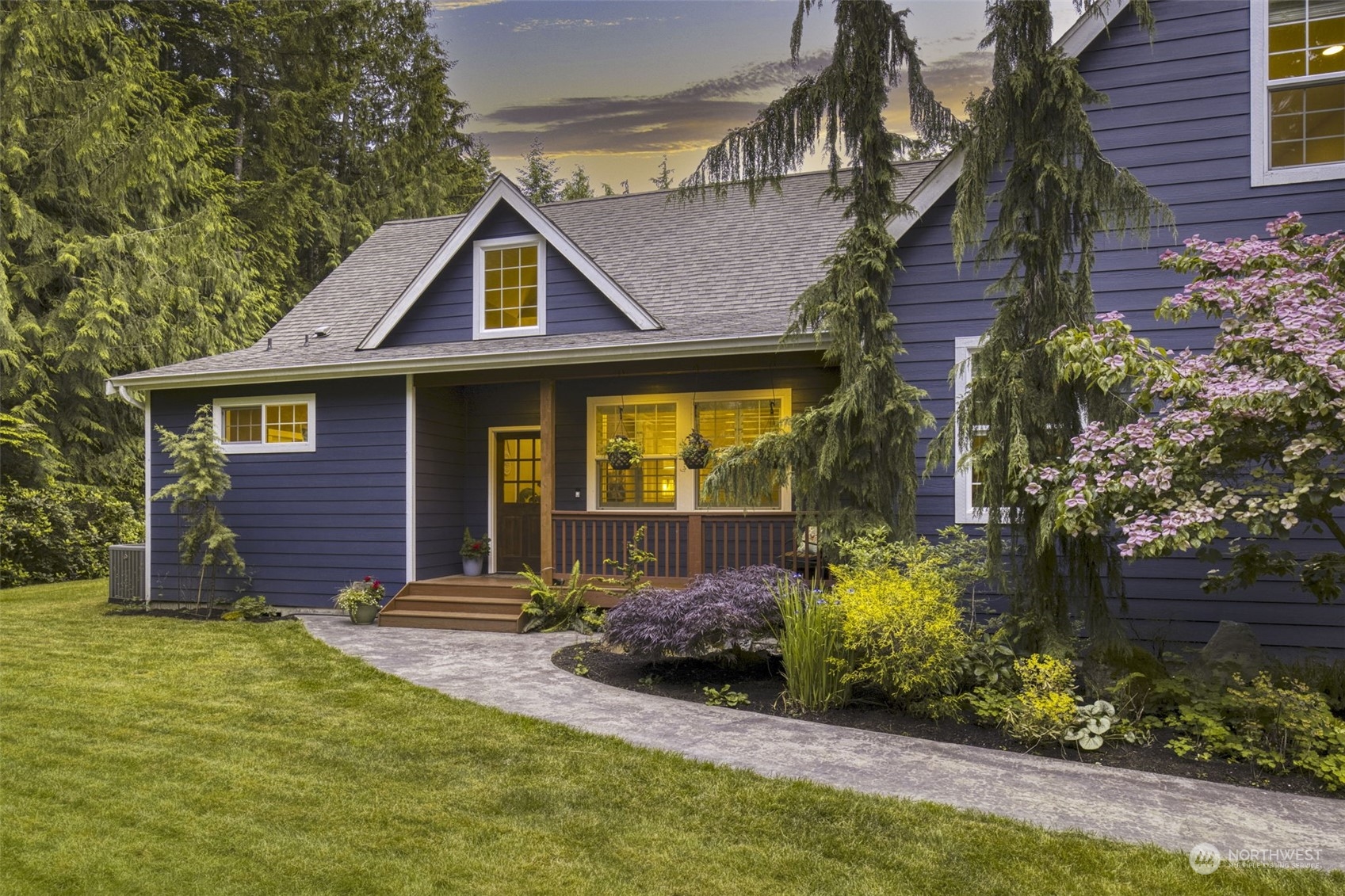 1527 NW Mushroom Lane