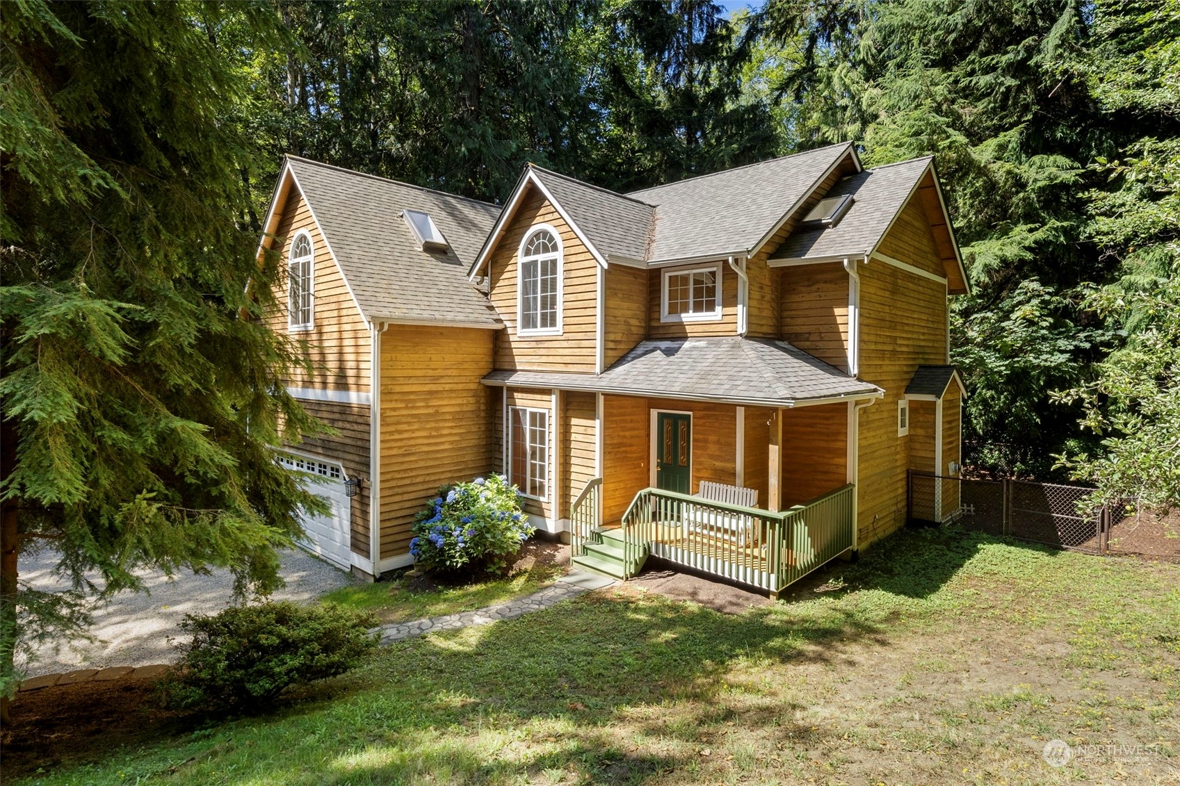 20281 Indianola Road NE