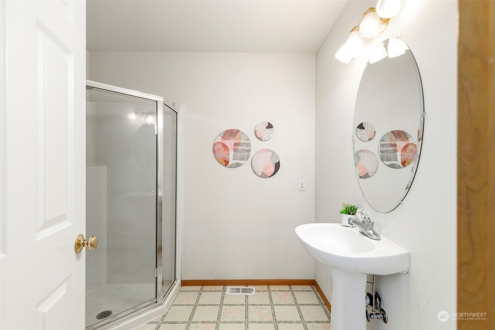 20281 Indianola Road NE