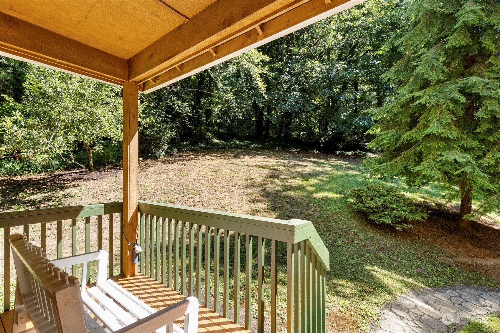 20281 Indianola Road NE