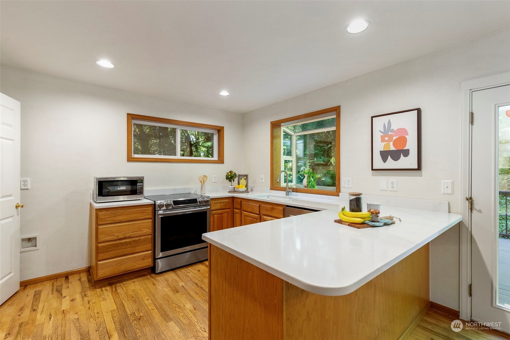 20281 Indianola Road NE