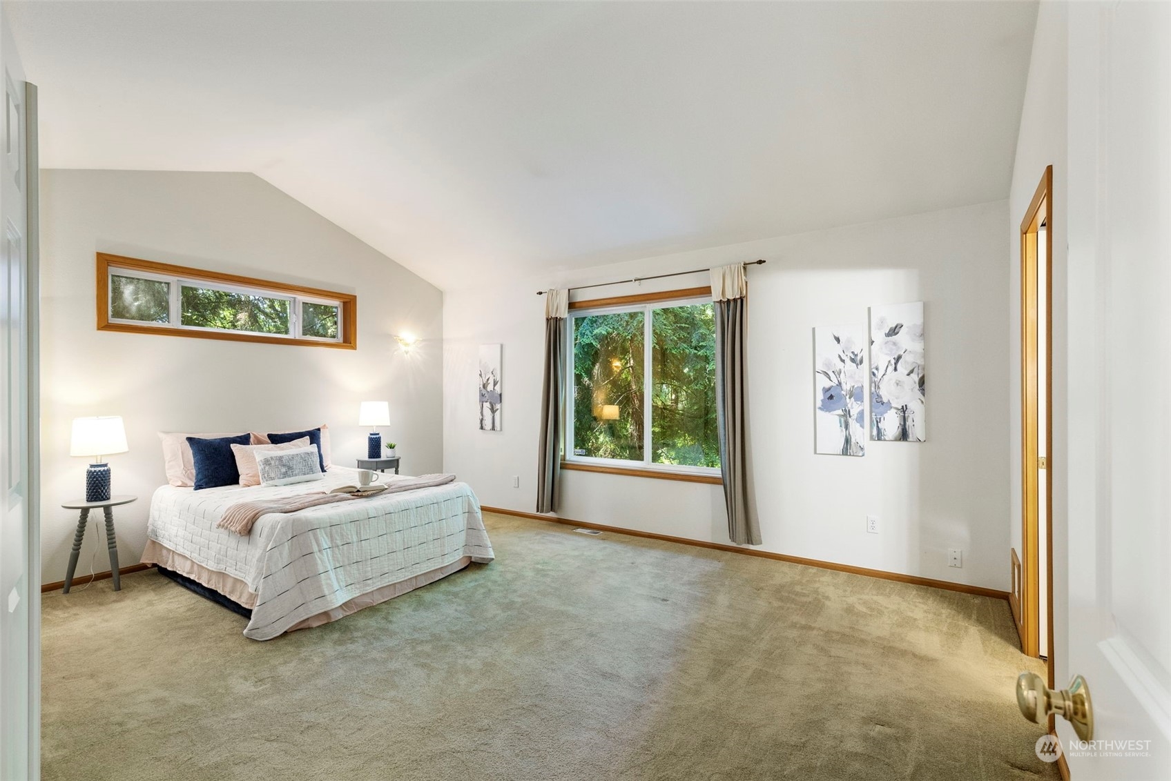 20281 Indianola Road NE