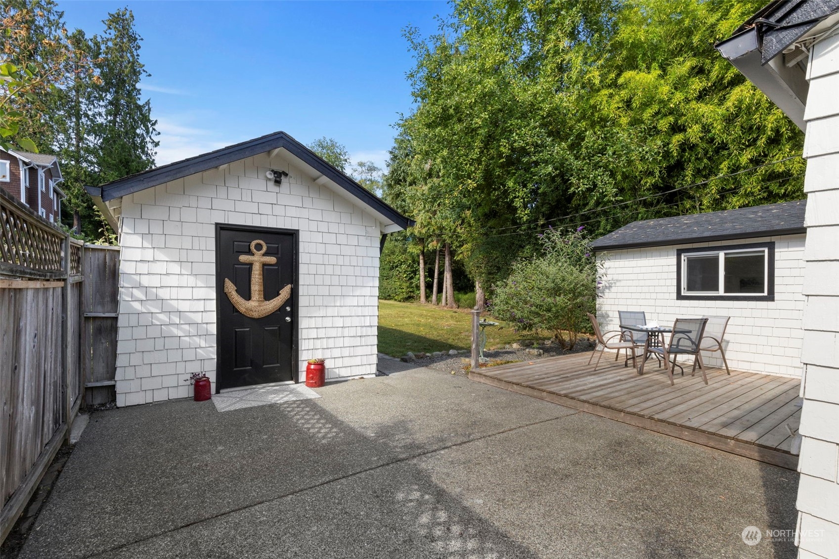 10819 NE West Kingston Road