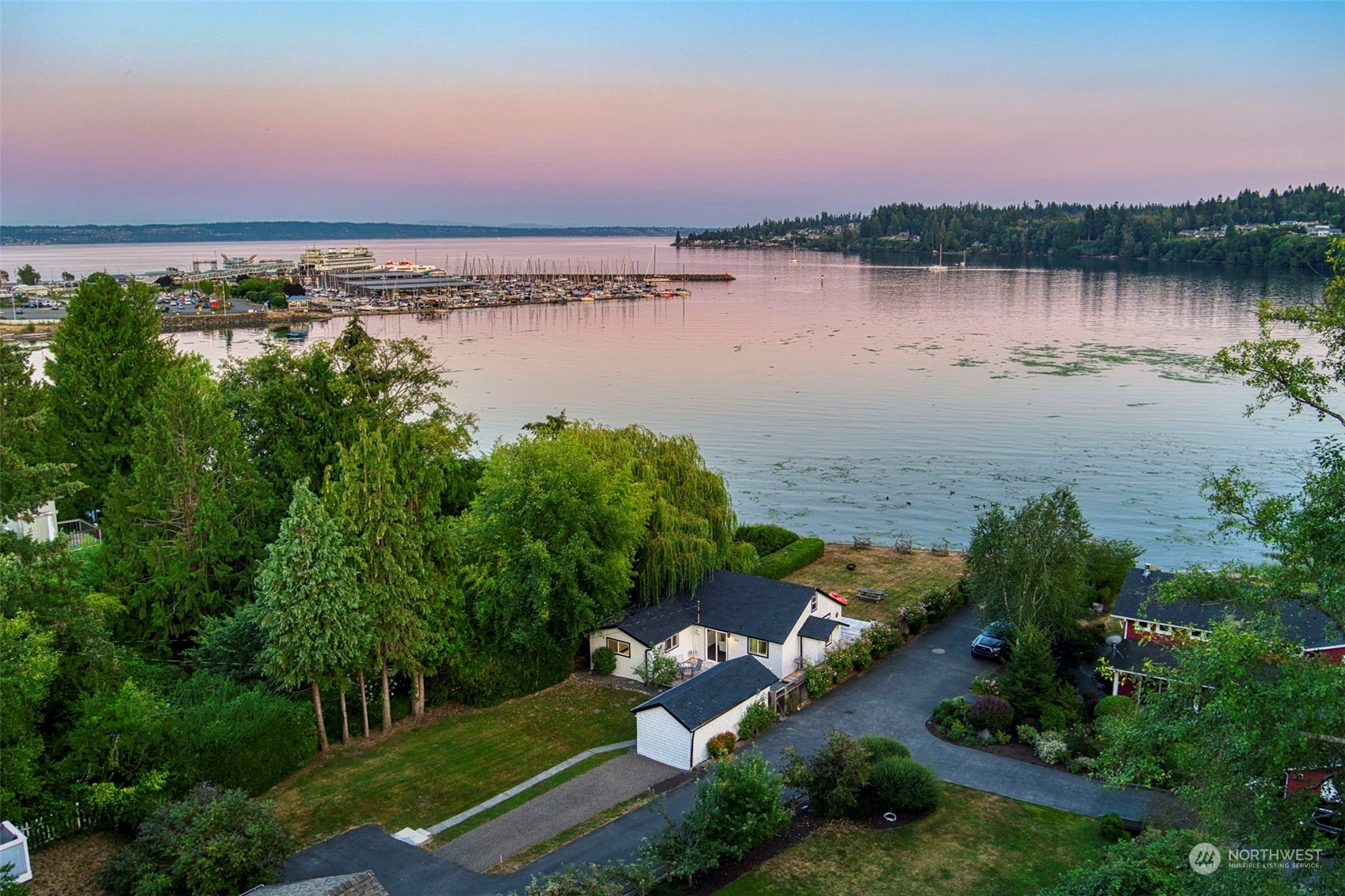 10819 NE West Kingston Road