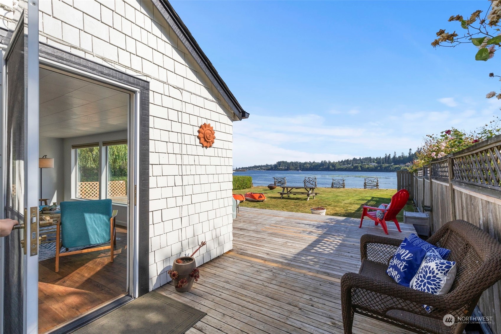 10819 NE West Kingston Road