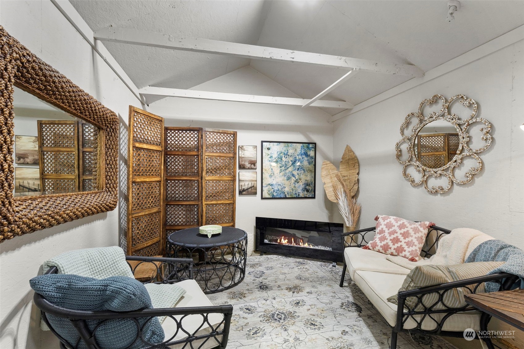 10819 NE West Kingston Road