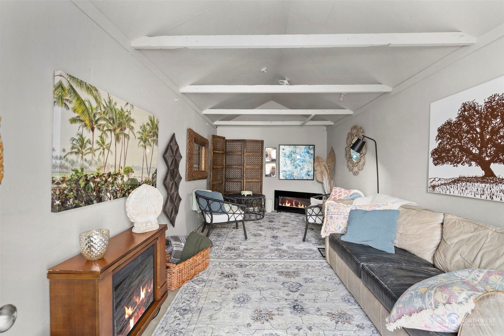 10819 NE West Kingston Road