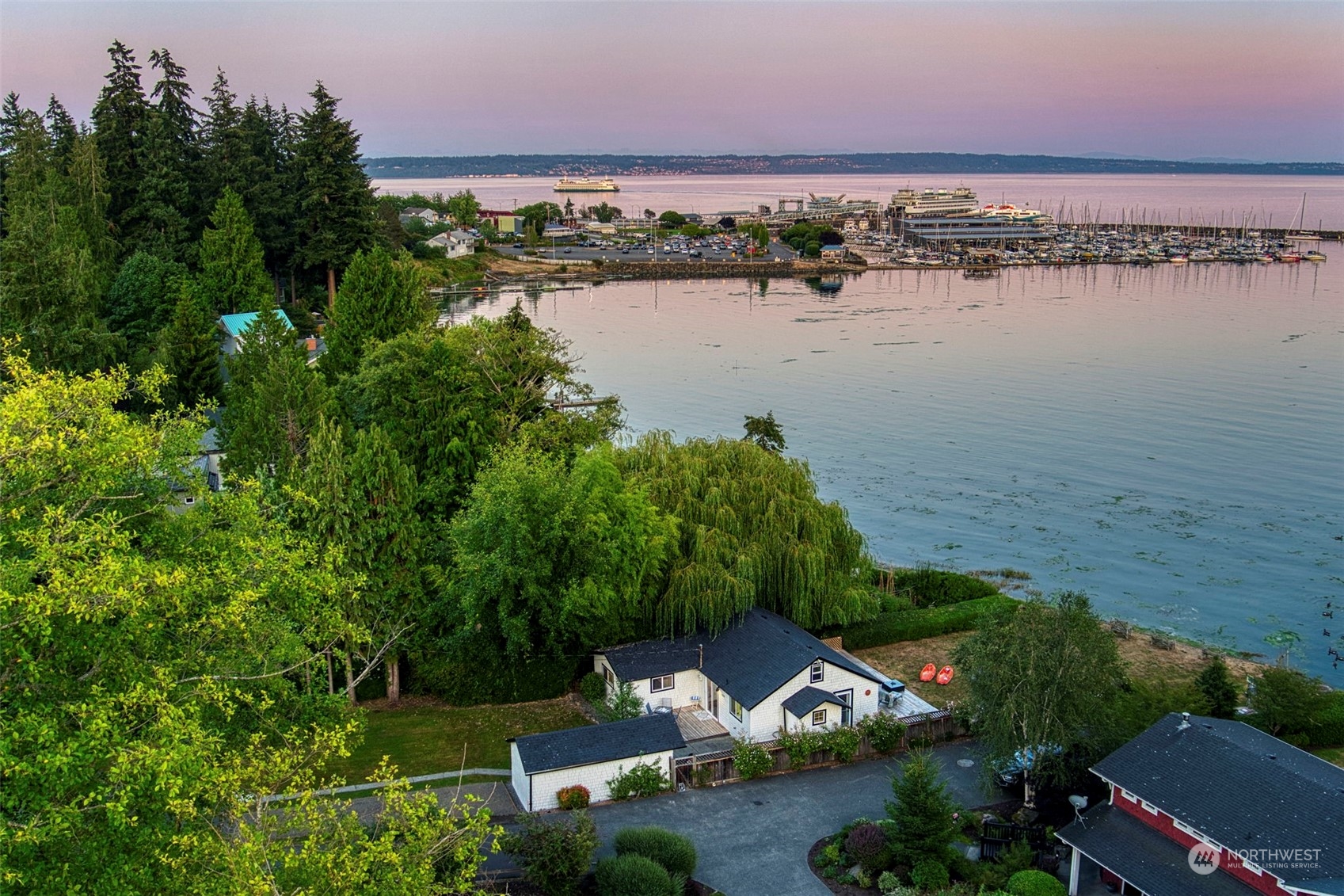 10819 NE West Kingston Road