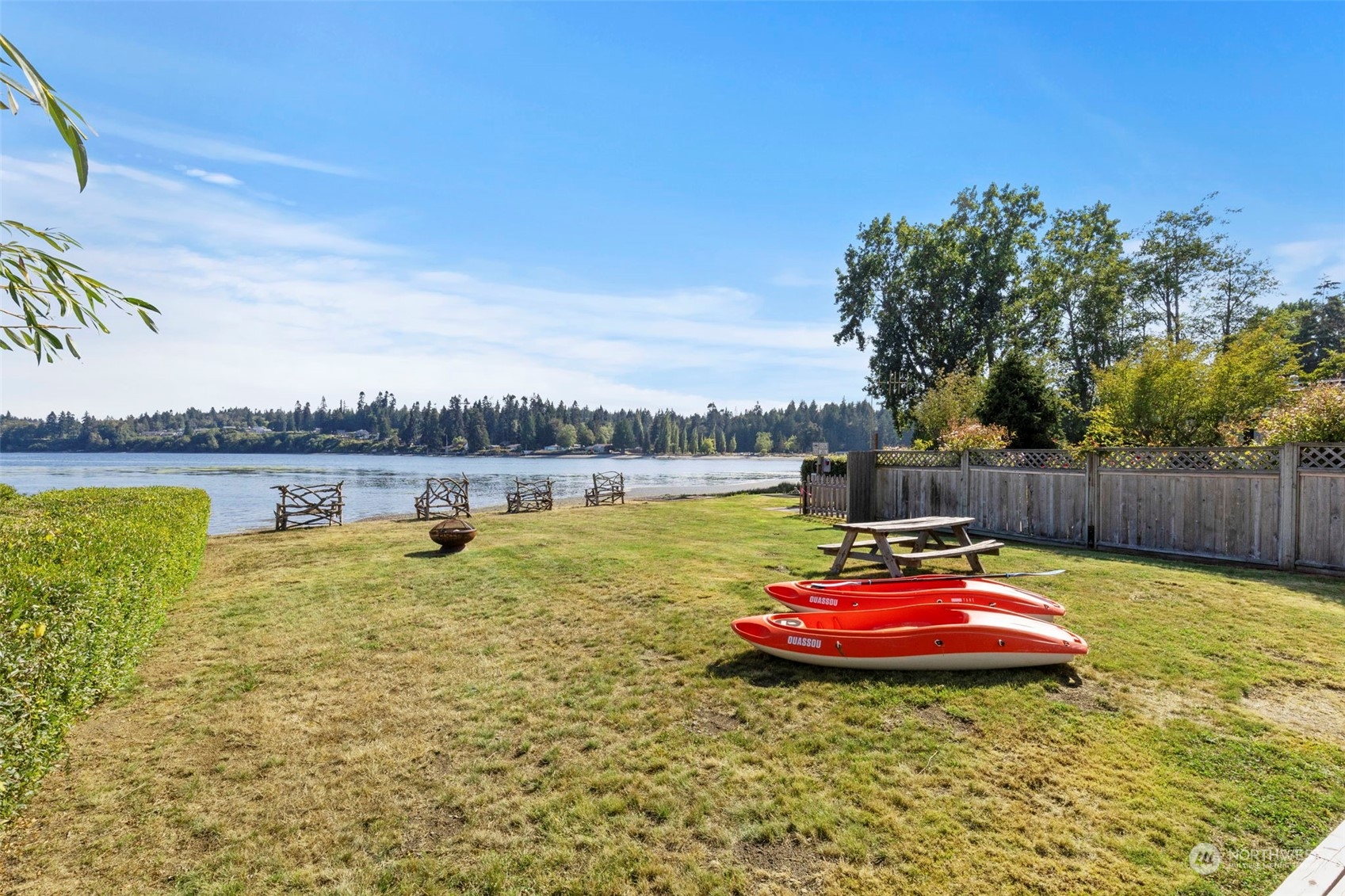 10819 NE West Kingston Road