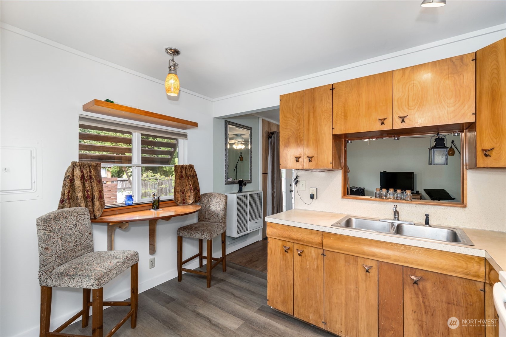 2450 Rocky Point Road NW