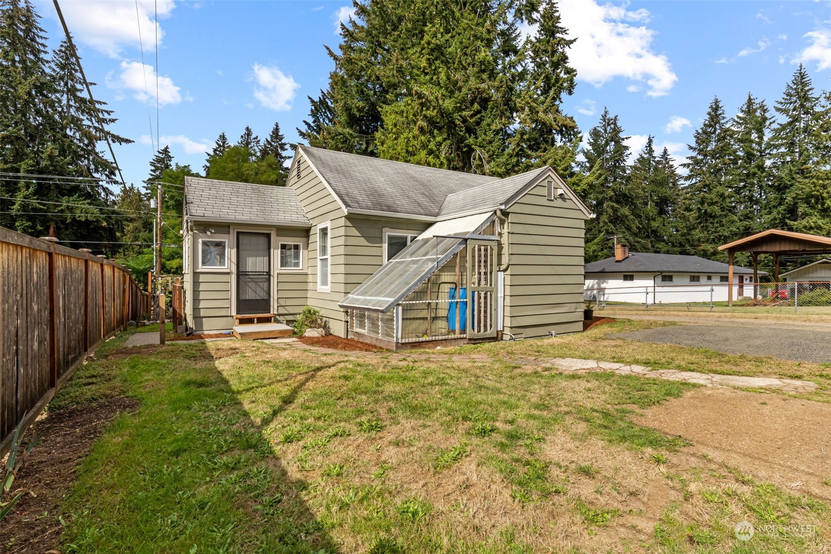 2450 Rocky Point Road NW