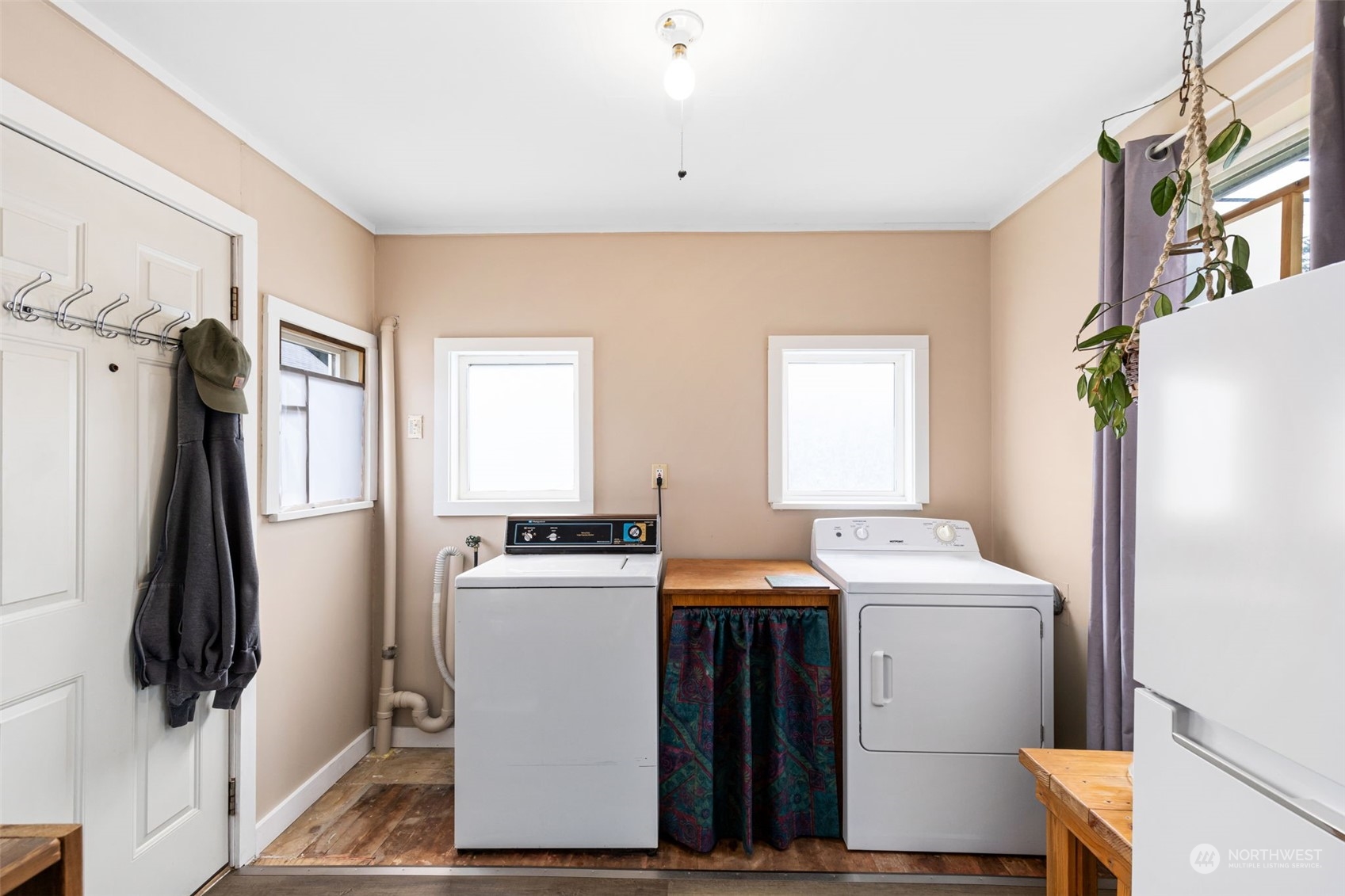 2450 Rocky Point Road NW