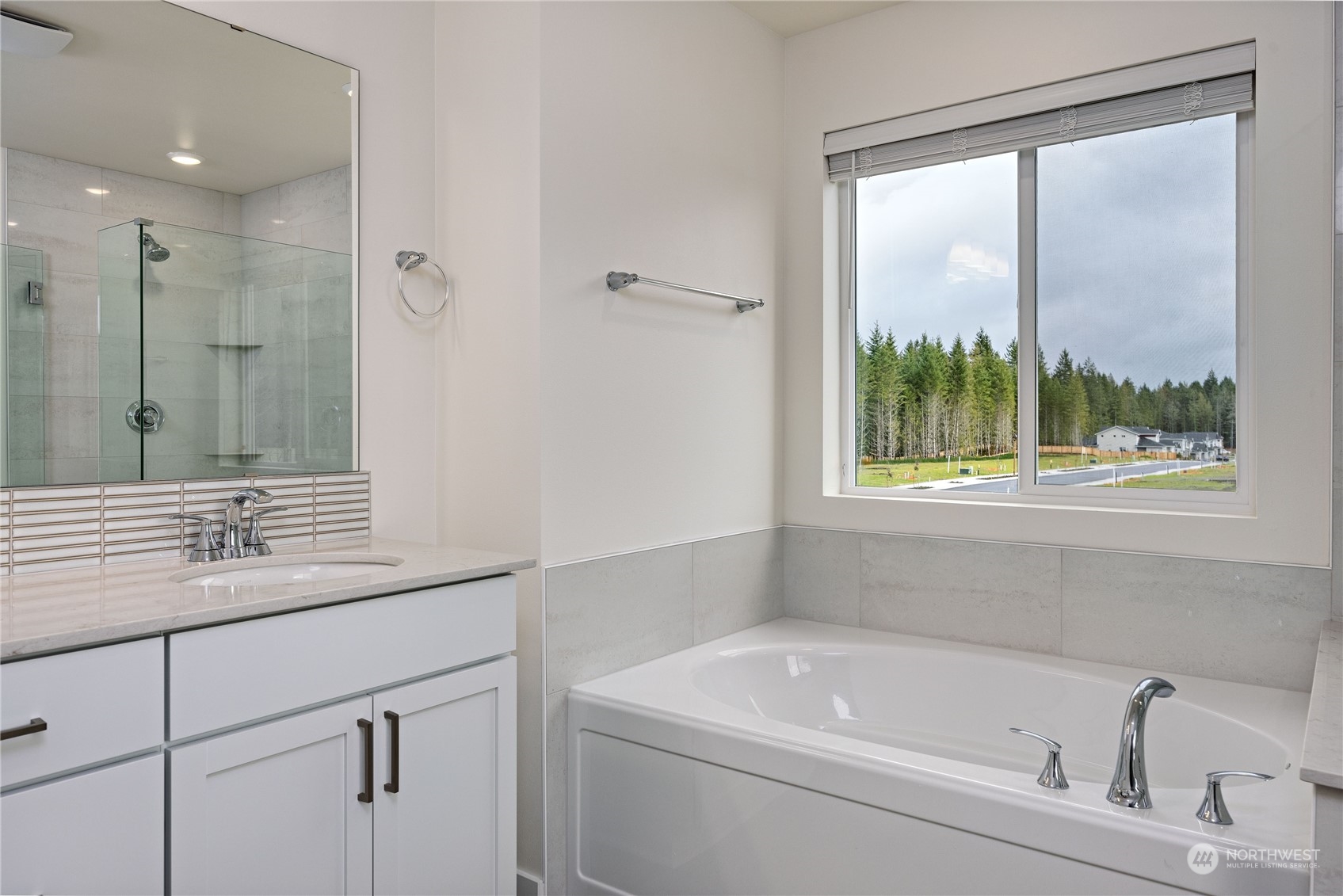 1939 NW Meadowview Drive Unit: 39