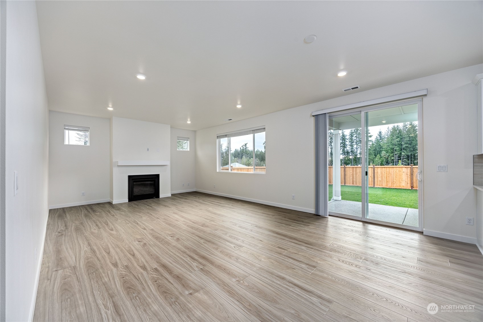 1939 NW Meadowview Drive Unit: 39