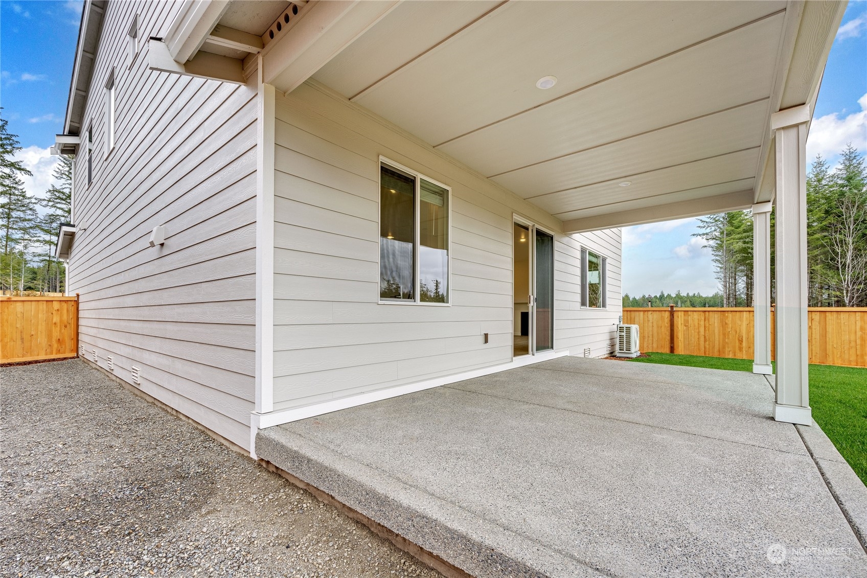 1939 NW Meadowview Drive Unit: 39