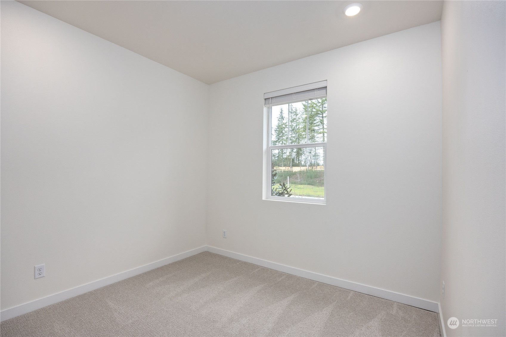 1939 NW Meadowview Drive Unit: 39