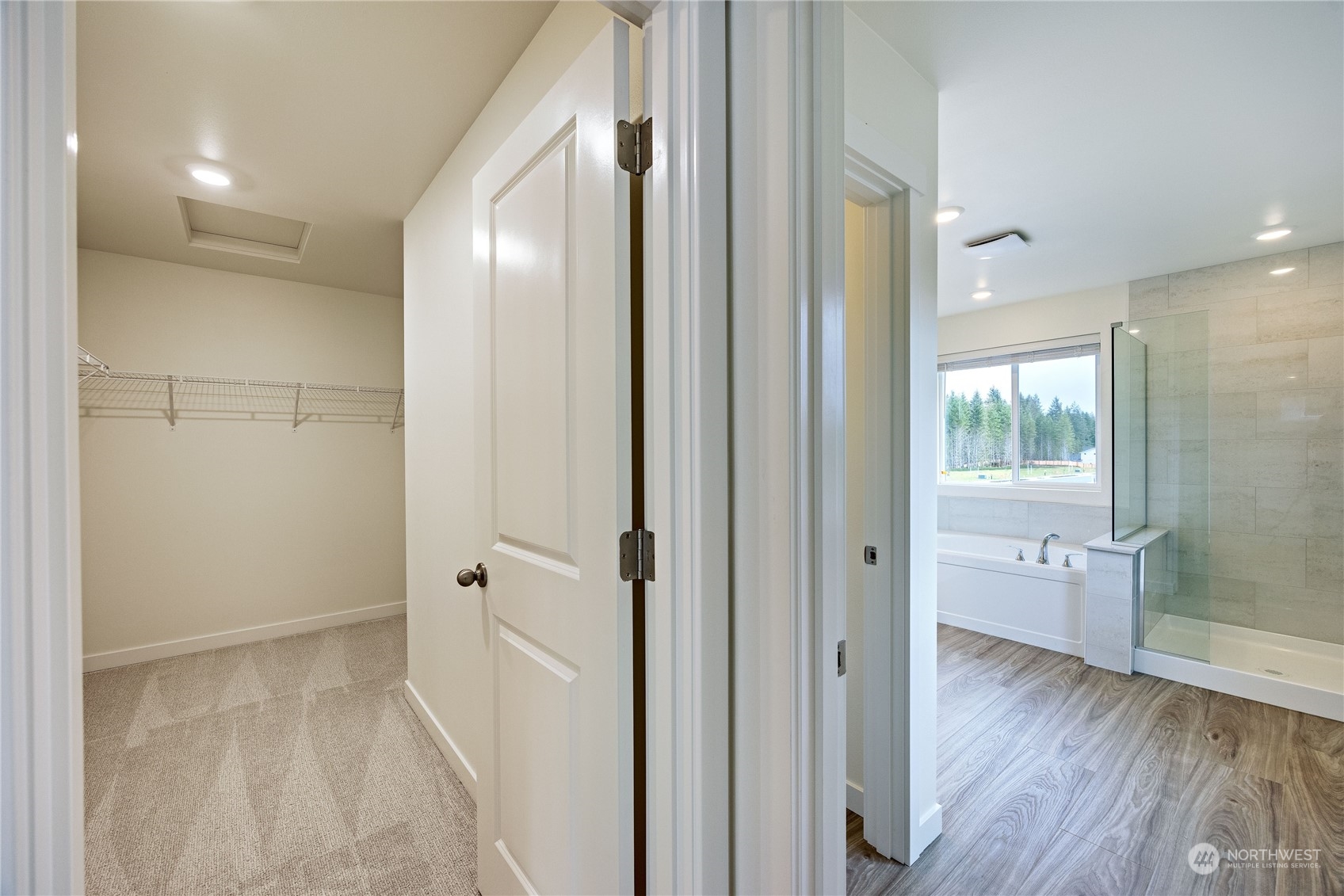 1939 NW Meadowview Drive Unit: 39