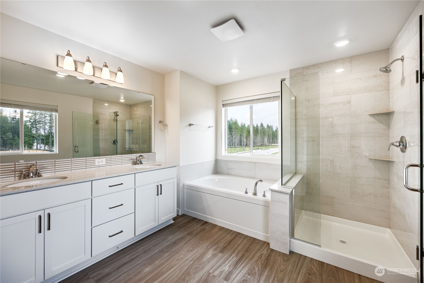 1939 NW Meadowview Drive Unit: 39