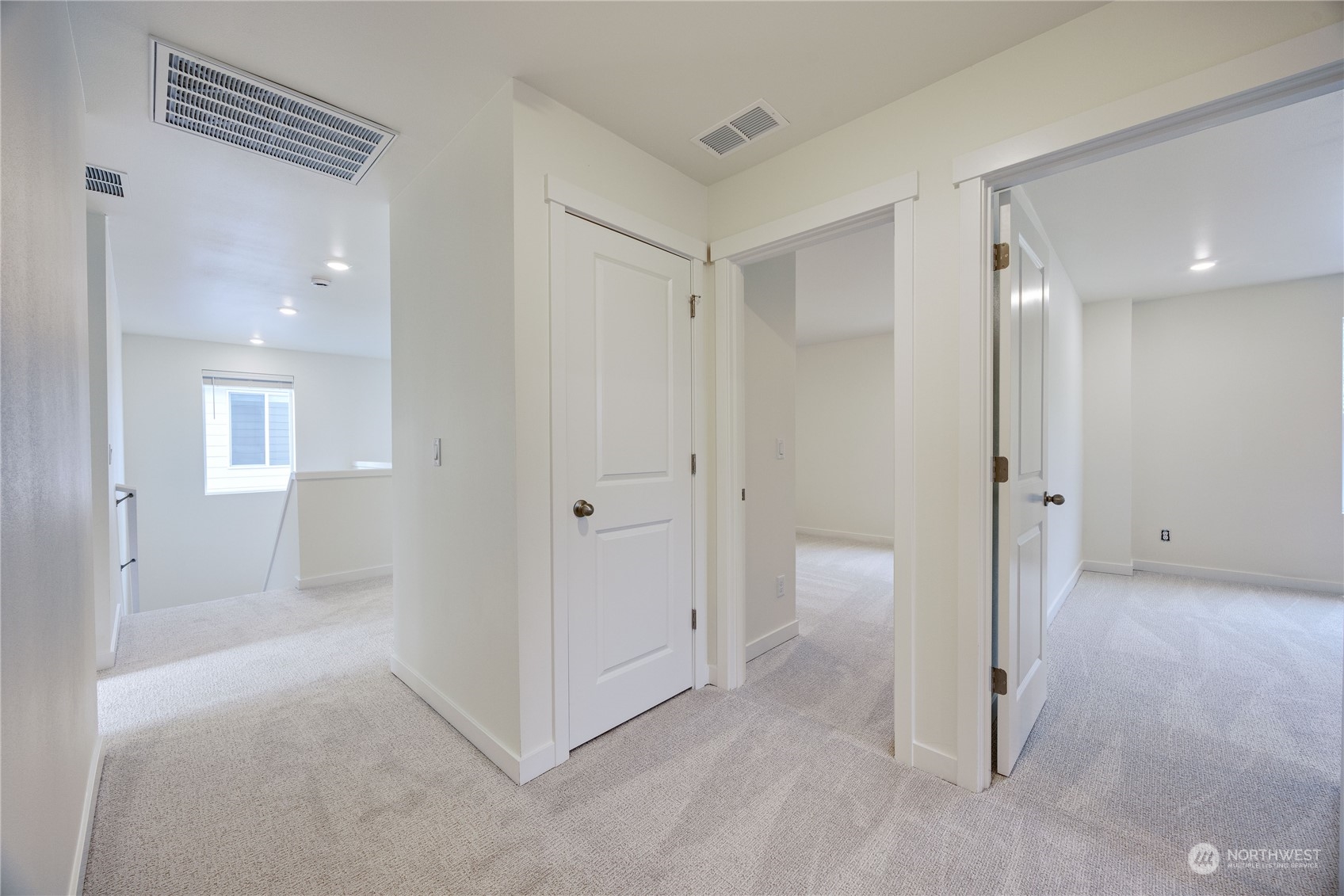 1939 NW Meadowview Drive Unit: 39