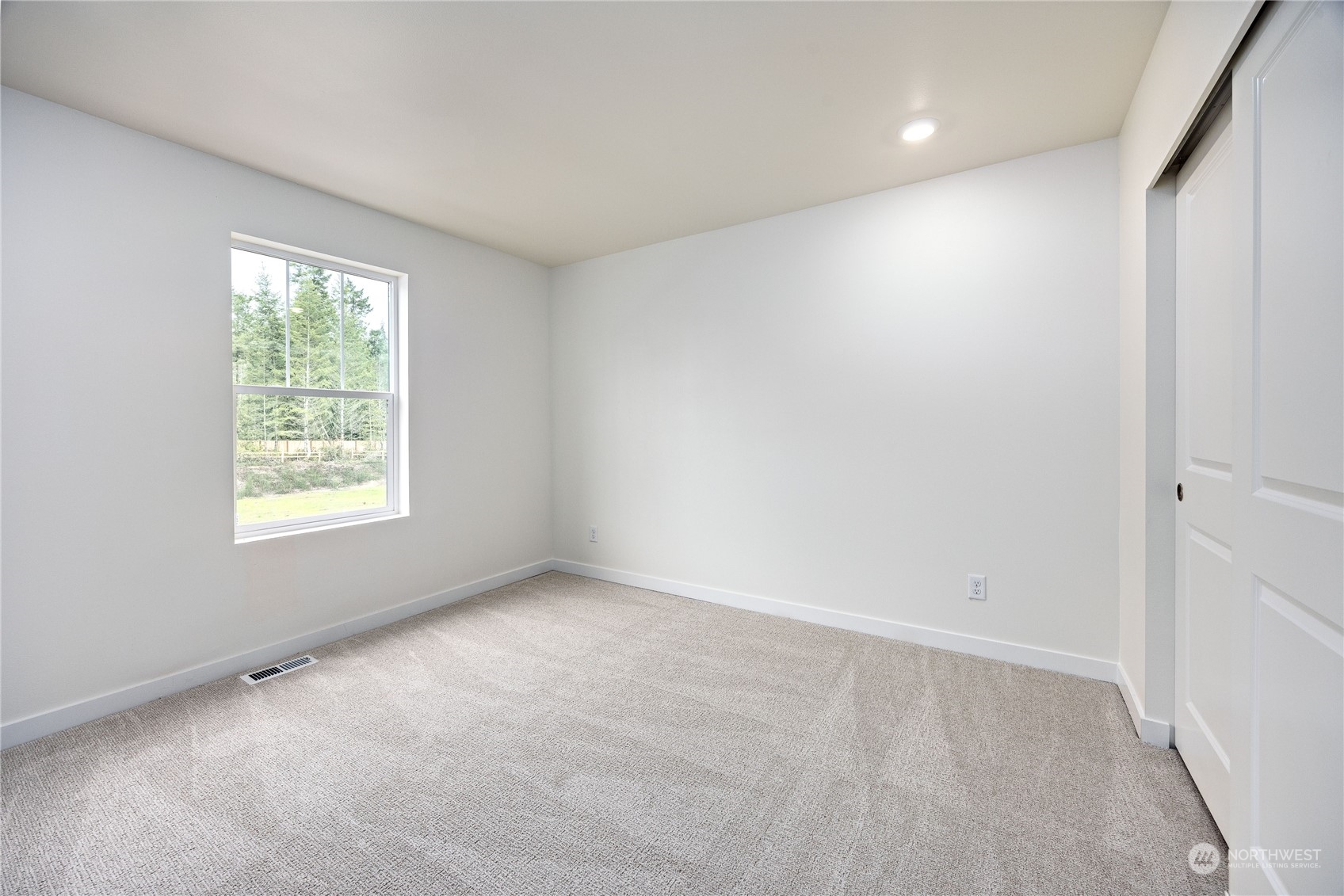 1939 NW Meadowview Drive Unit: 39