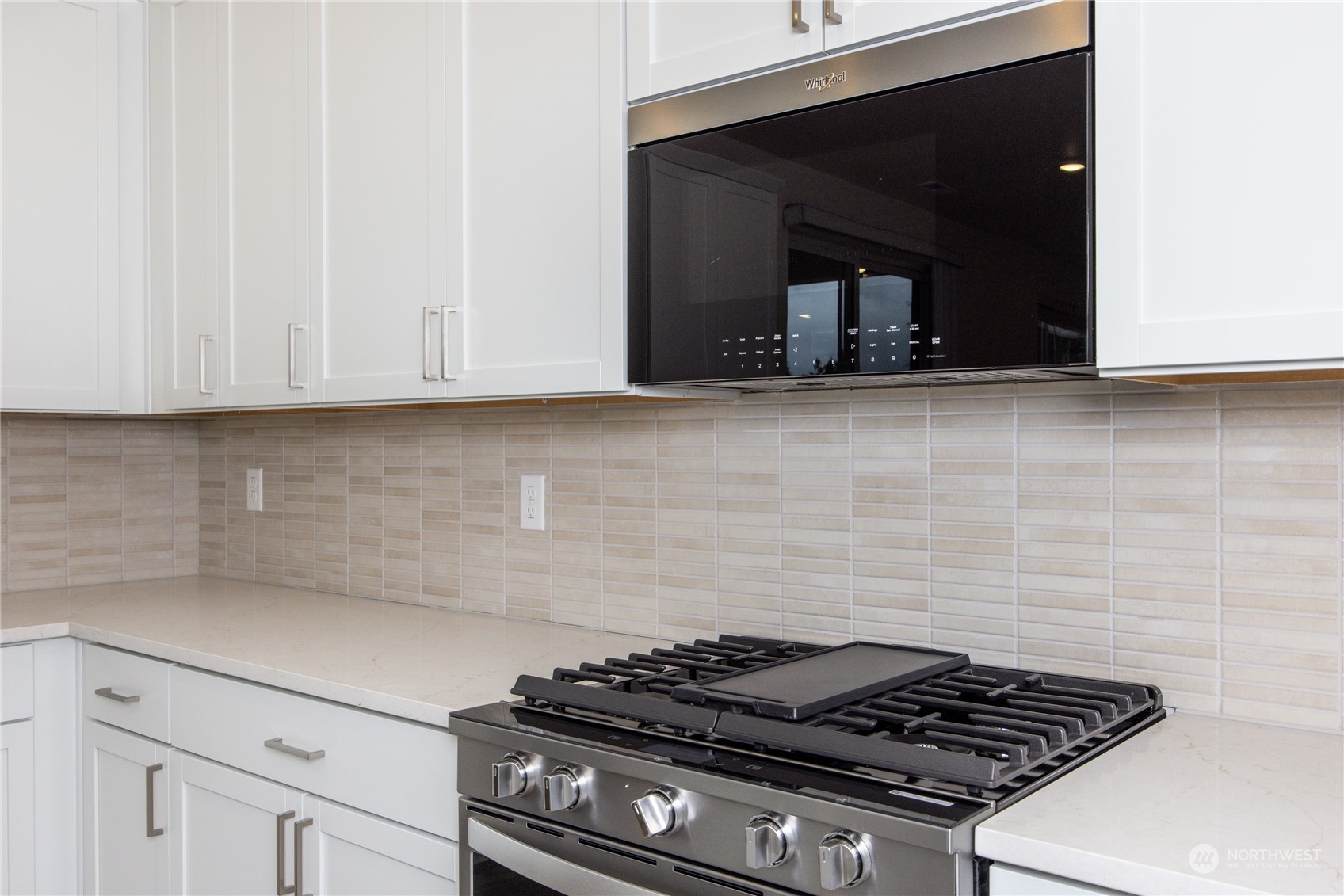 1939 NW Meadowview Drive Unit: 39