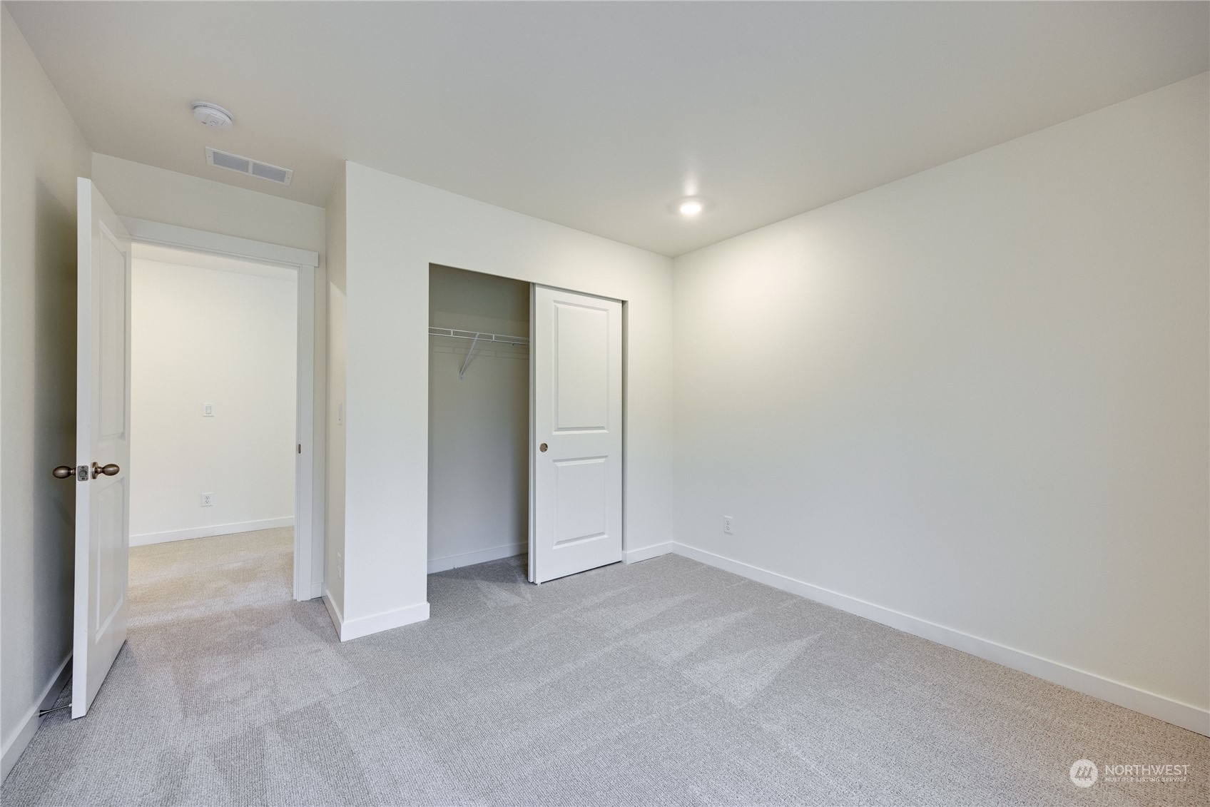 1939 NW Meadowview Drive Unit: 39