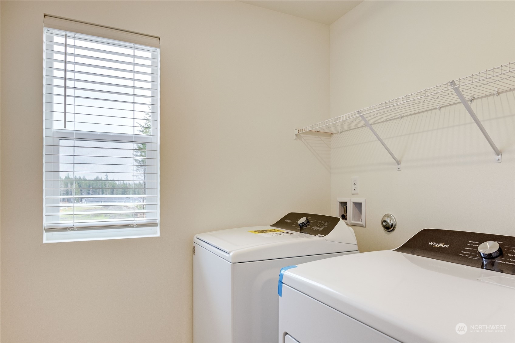 1939 NW Meadowview Drive Unit: 39