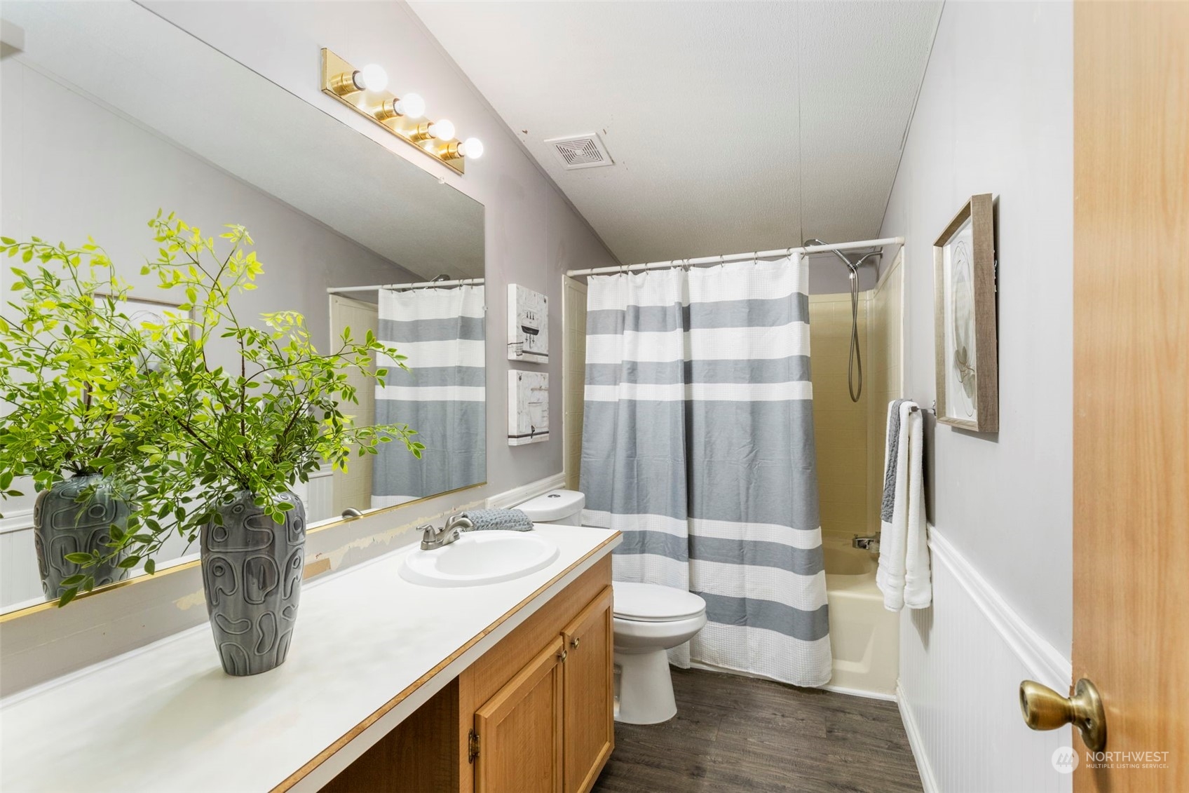 470 E Gills Cove Drive