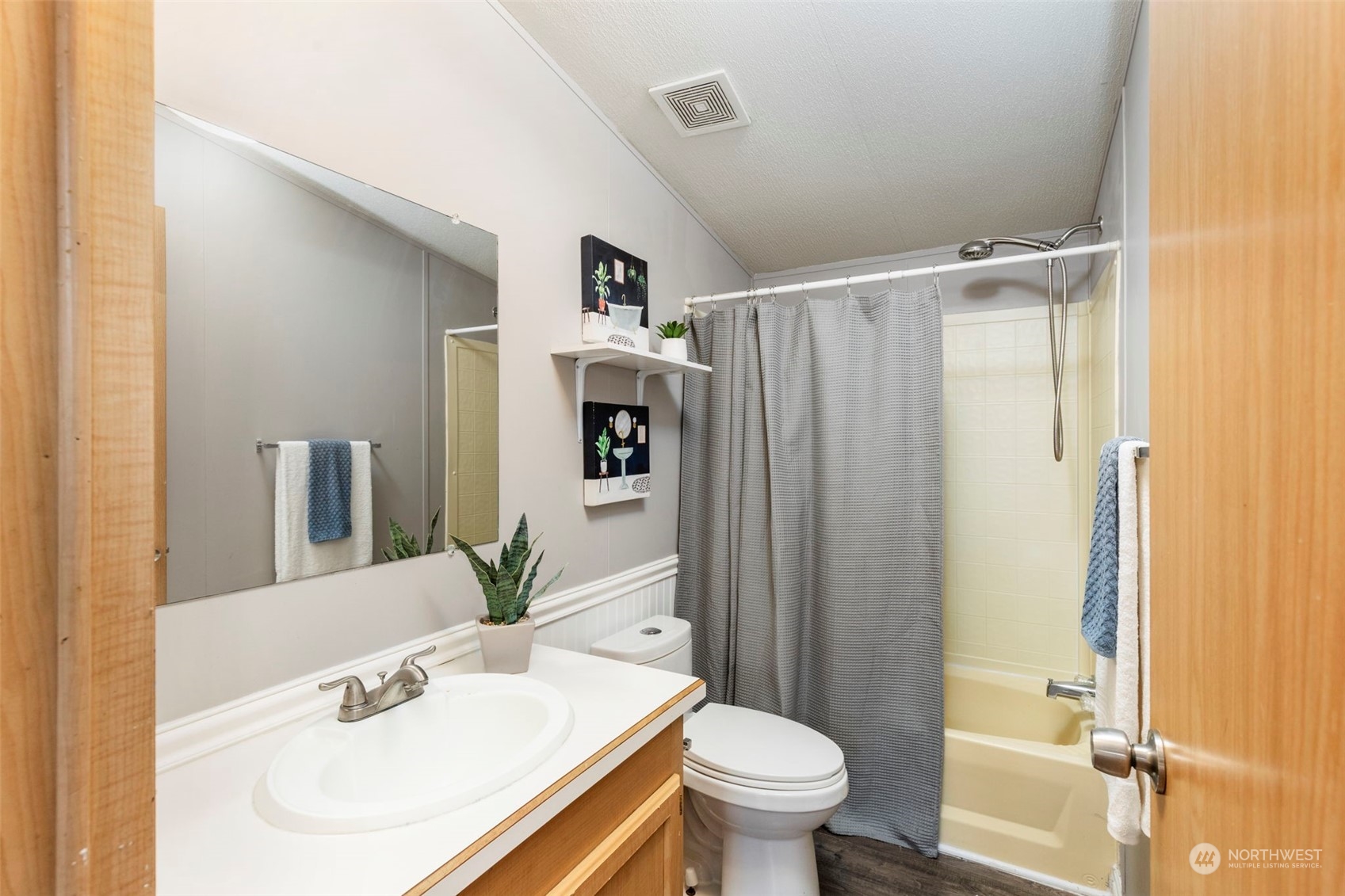 470 E Gills Cove Drive