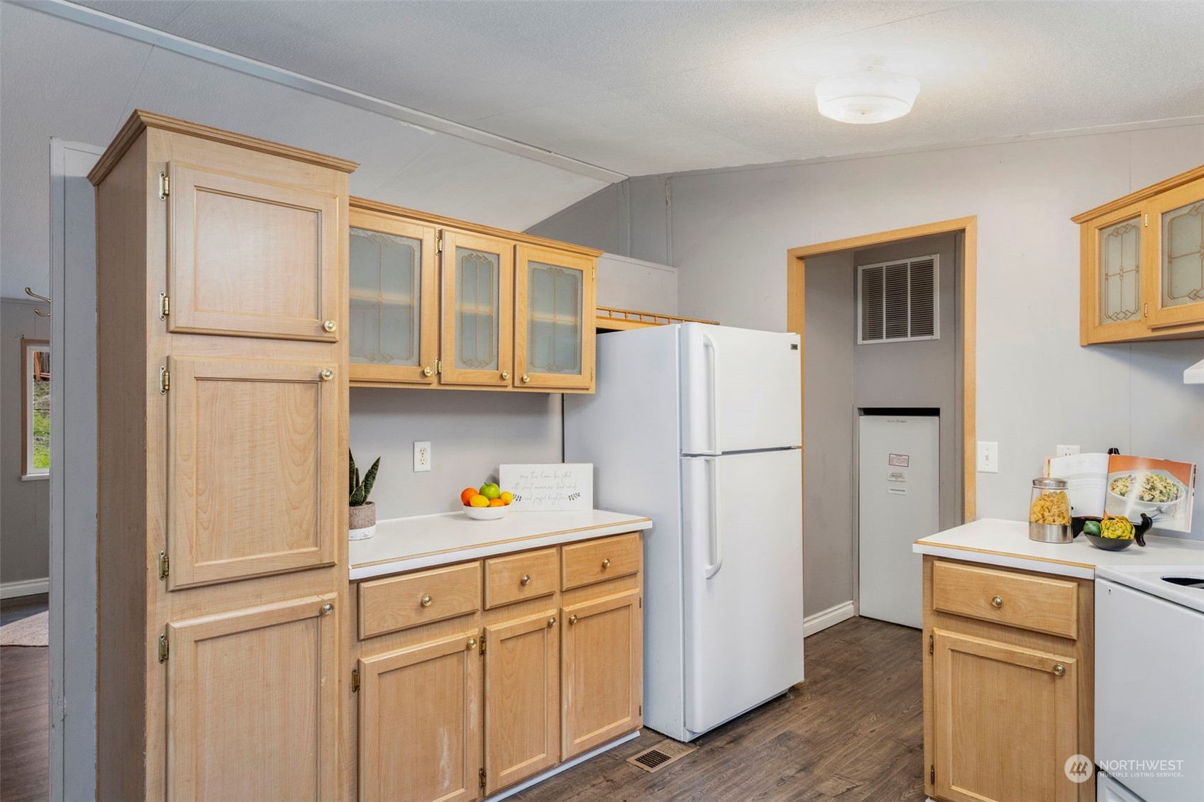 470 E Gills Cove Drive